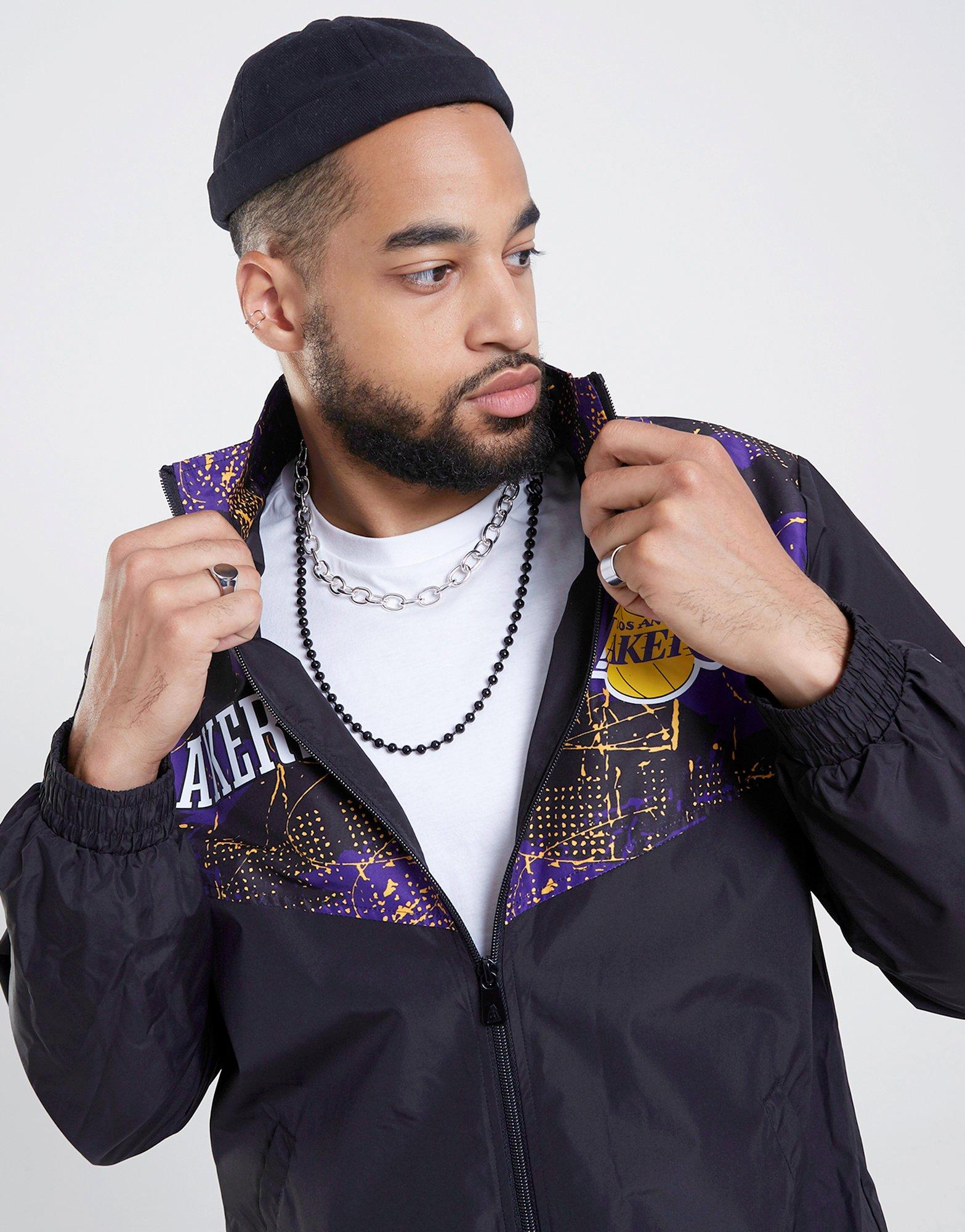 NEW ERA JACHETĂ POLIAMIDĂ AOP PANEL LAKERS LOS ANGELES LAKER 60332149 Negru