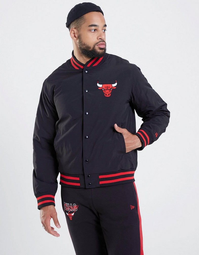 NEW ERA JACHETĂ SCRIPT BOMBER BULLS CHICAGO BULLS 60332203 Negru
