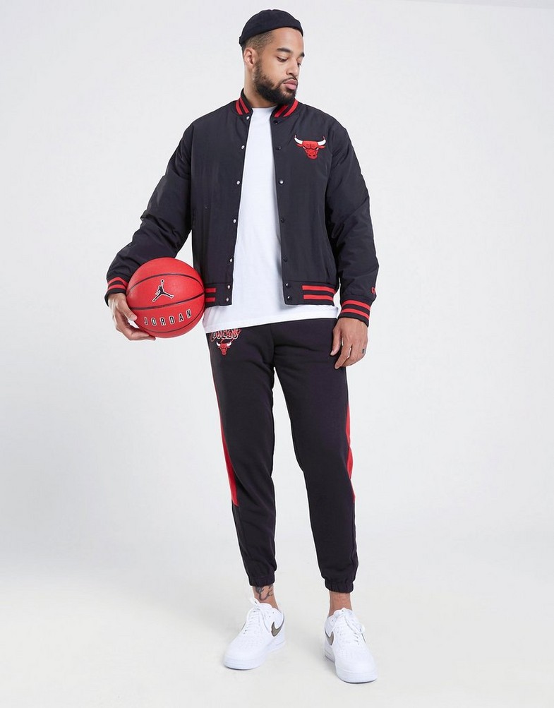 NEW ERA JACHETĂ SCRIPT BOMBER BULLS CHICAGO BULLS 60332203 Negru