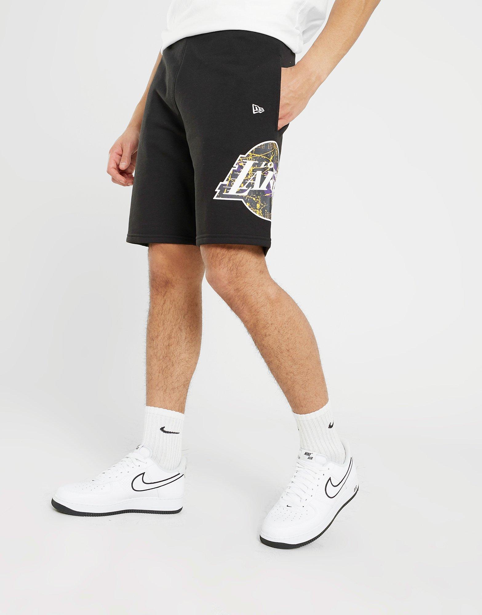 Pantaloni scurți pentru bărbați NEW ERA PANTALONI SCURȚI TEAM LOGO LAKERS LOS ANGELES LAKERS 60332216 Negru