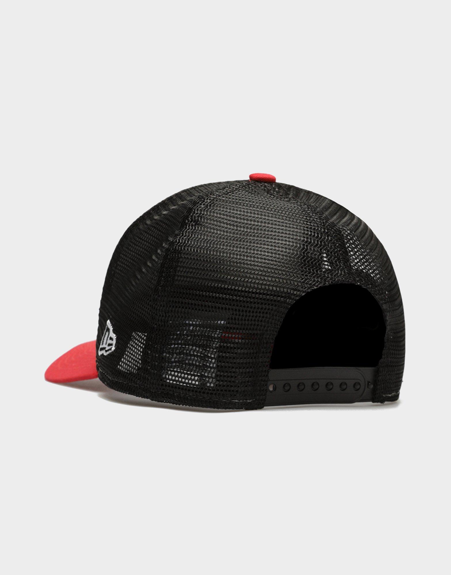 Șapcă pentru bărbați NEW ERA CACIULA TEAM SCRIPT TRUCKER BULLS CHICAGO BULLS 60364215 Roșu
