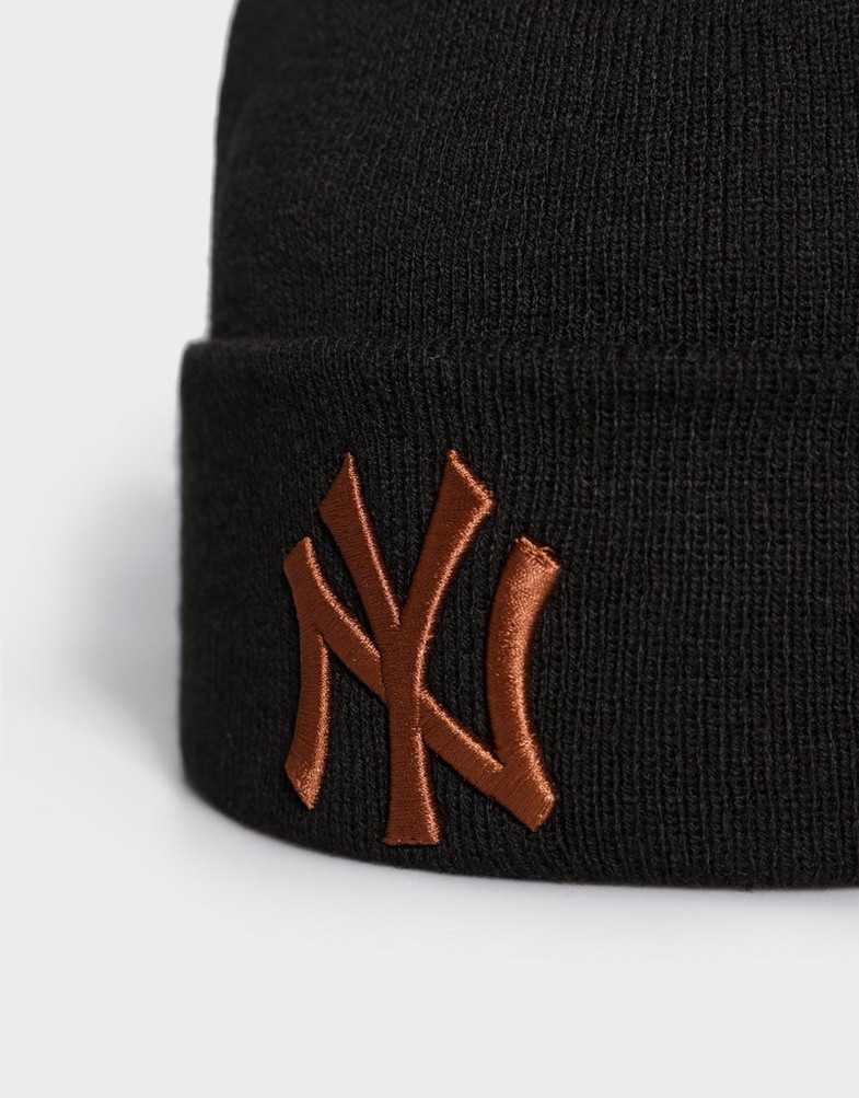 Чоловічі зимові шапки NEW ERA КЕПКА LE BEANIE NYY BLK NEW YORK YANKEES 60364350 Чорний