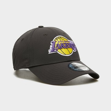 Șapcă pentru bărbați NEW ERA CACIULA RECYCLED 940 LAKERS LOS ANGELES LAKERS BLKTR