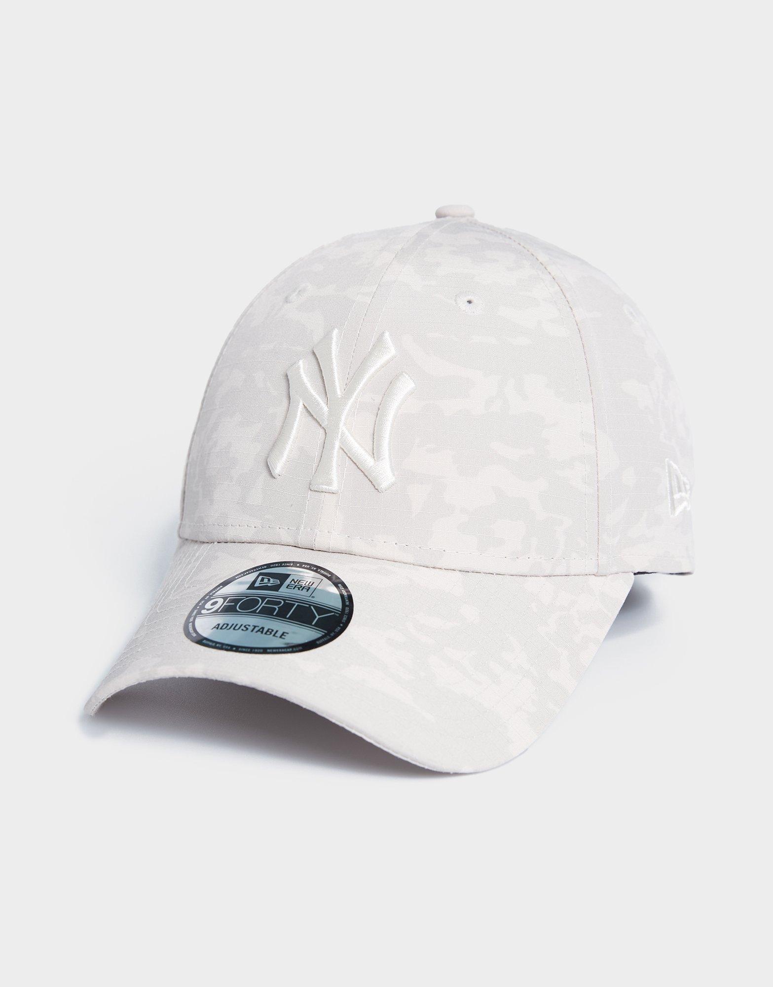 Férfi sapká NEW ERA SAPKA TONAL CAMO AOP 940 NYY NEW YORK YANKEES OFW 60565346 Bézs