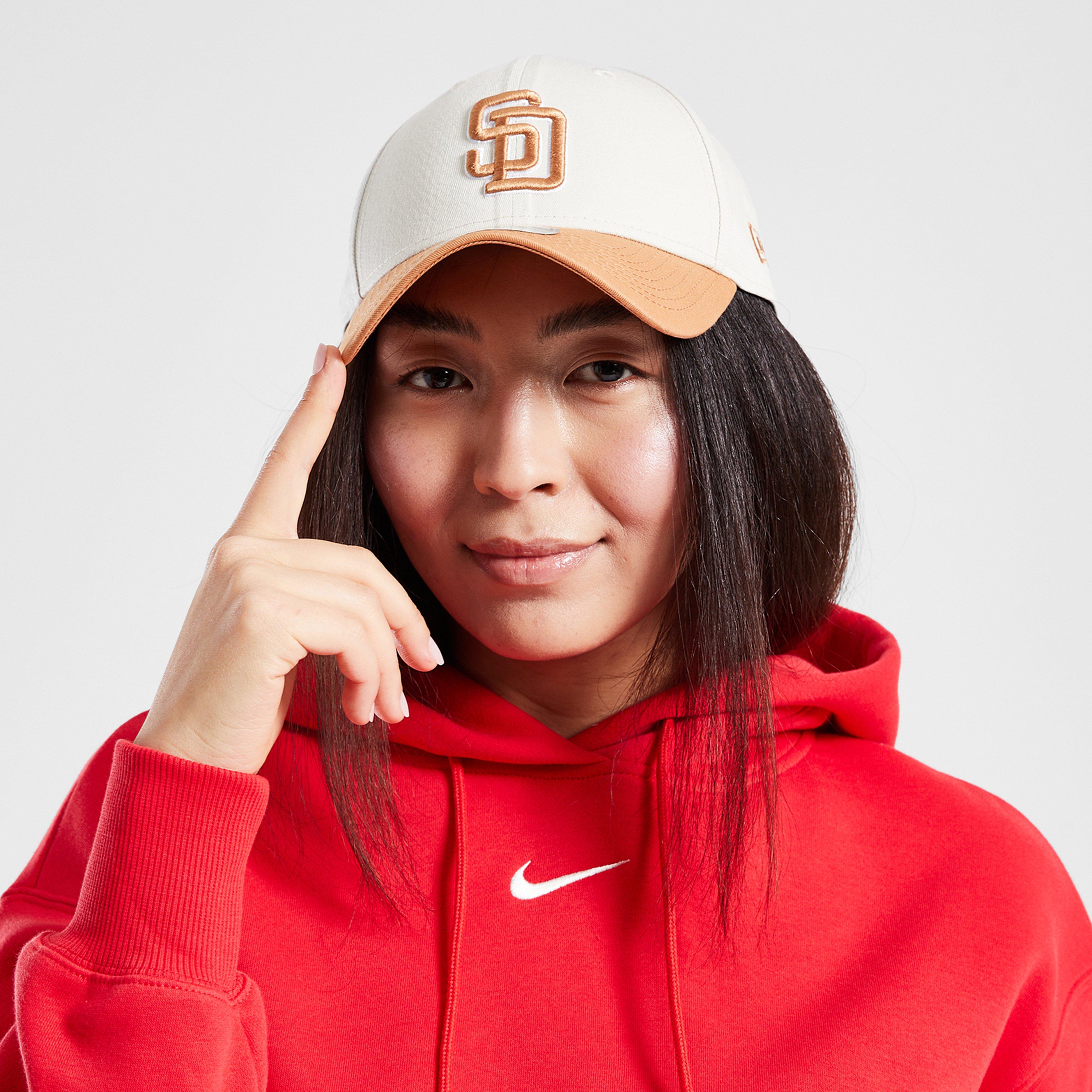 Дамска шапка NEW ERA ШАПКА WS PATCH 940 PAАНЦУГ SAN DIEGO PAАНЦУГ