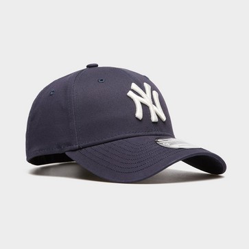 Șapcă pentru bărbați NEW ERA CACIULA VISOR SCRIPT 940 NYY NEW YORK YANKEES