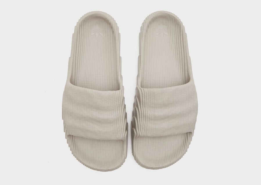 Férfi papucsok és flip-flopok ADIDAS ADILETTE 22