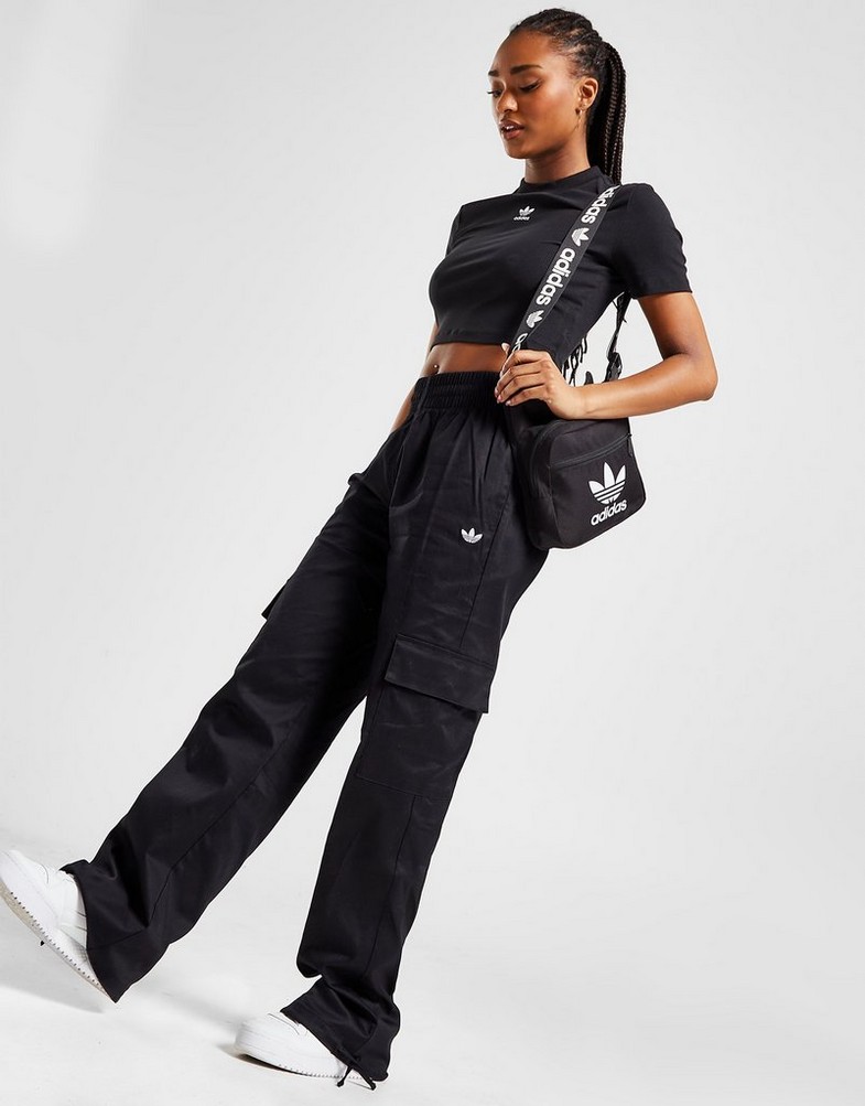 ADIDAS SPODNIE WIDE CARGO PANT IJ8183 | kolor Czarny ▷ Damskie