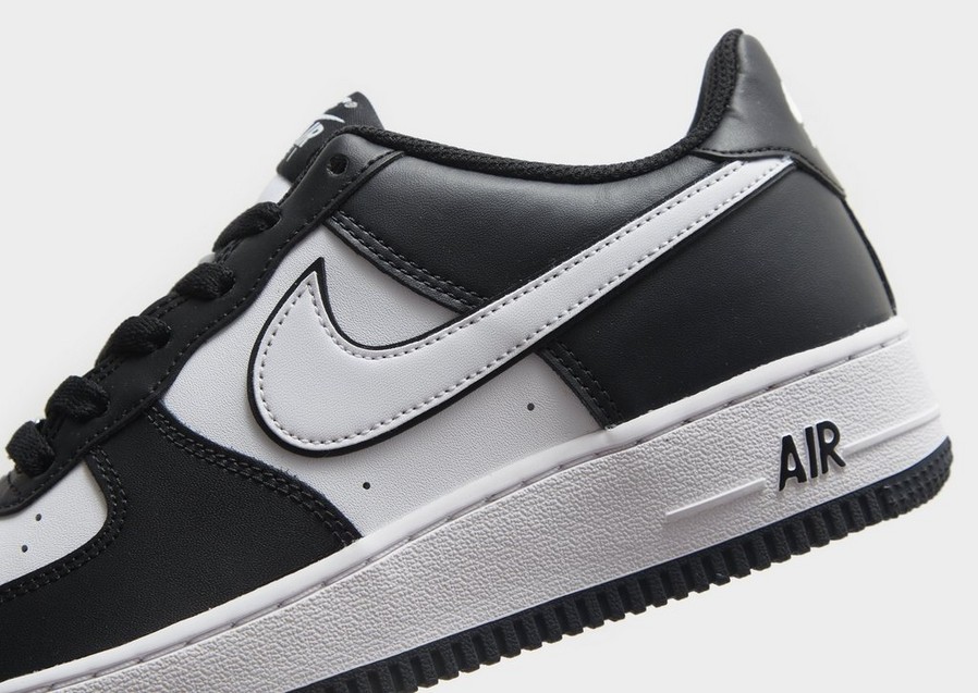 Детски маратонки NIKE AIR FORCE 1 LV8 2 DV1621-001 Черен