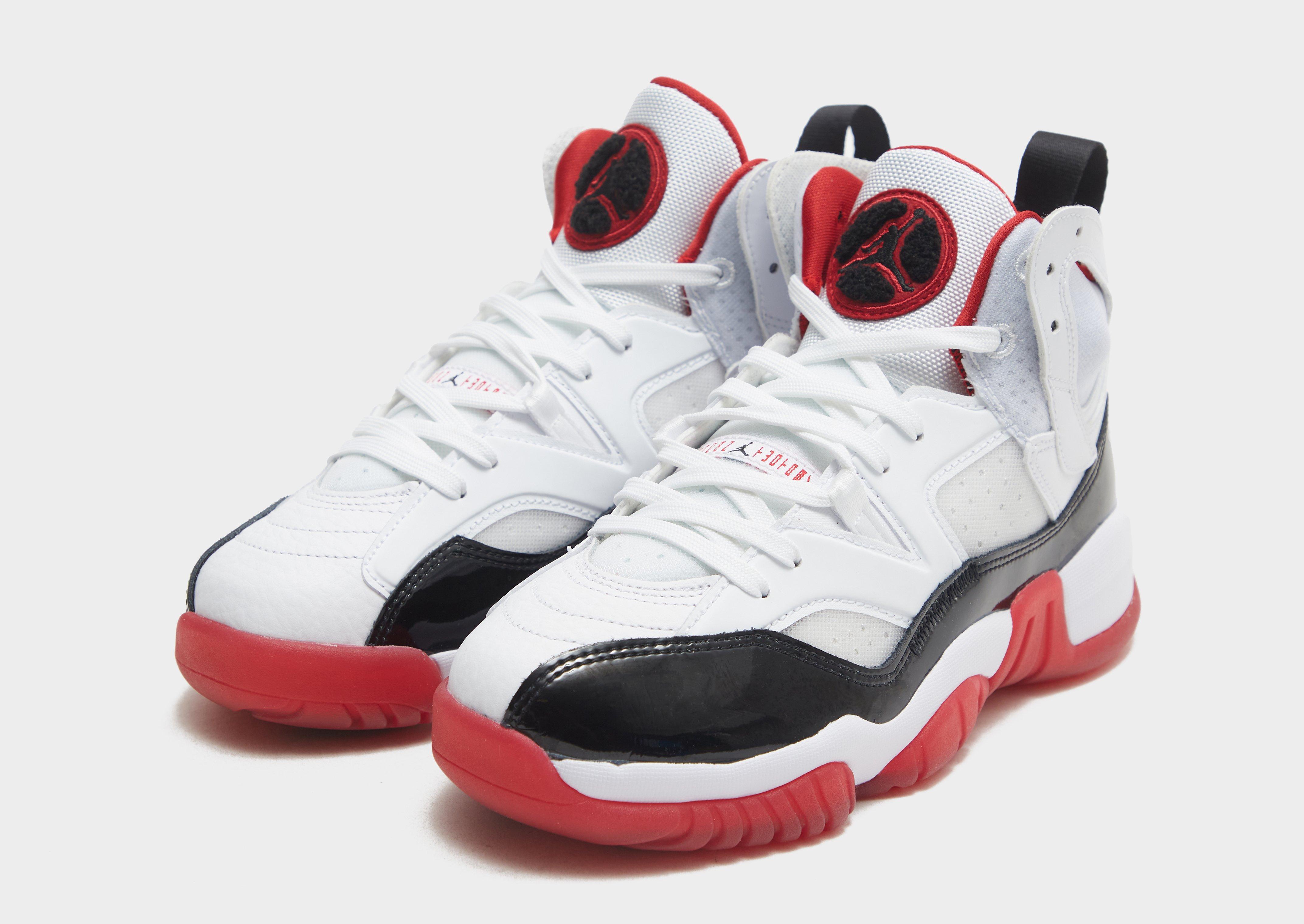 Детски маратонки JORDAN JUMPMAN TREY TWO  DQ8431-106 Бял