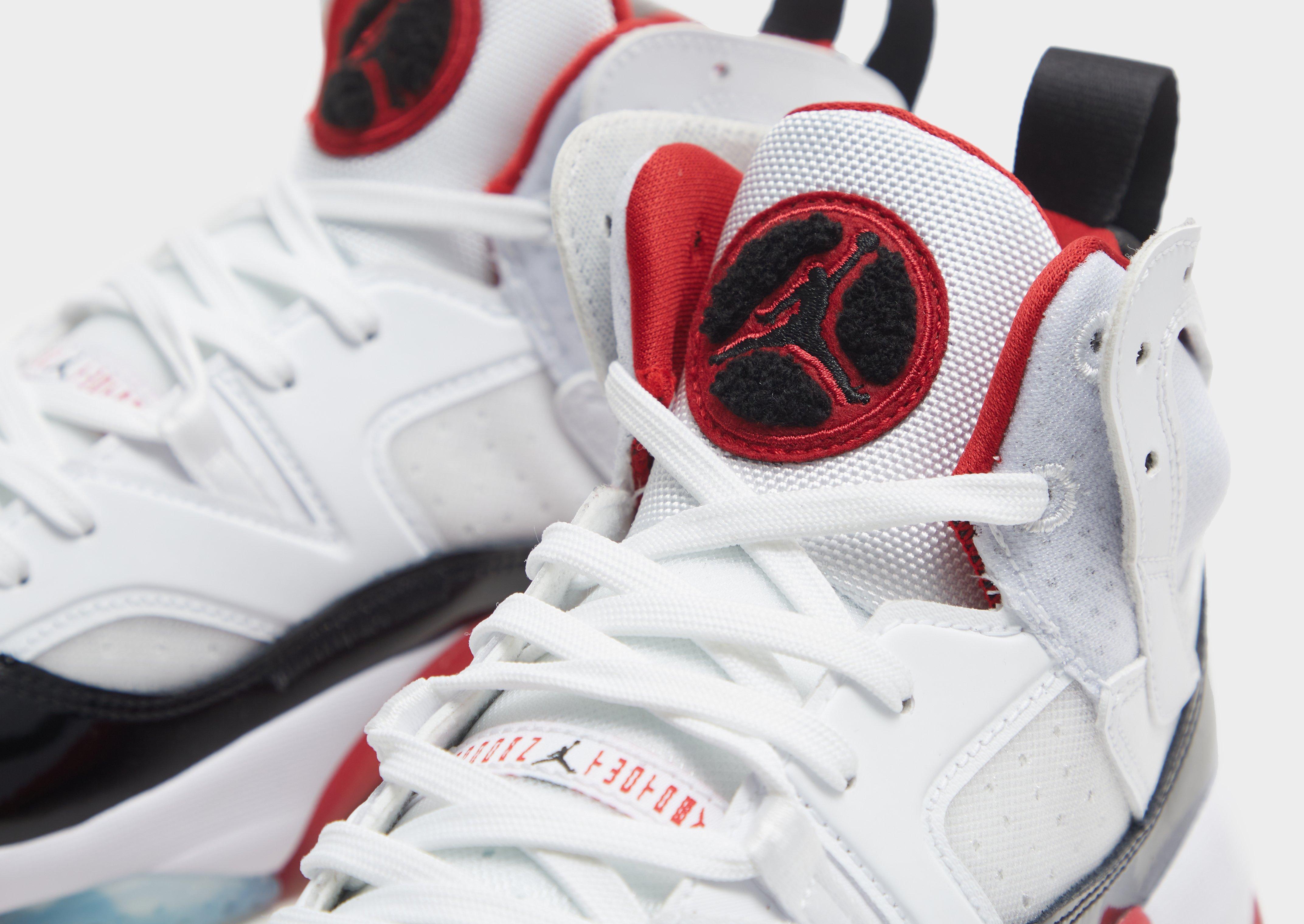 Детски маратонки JORDAN JUMPMAN TREY TWO  DQ8431-106 Бял