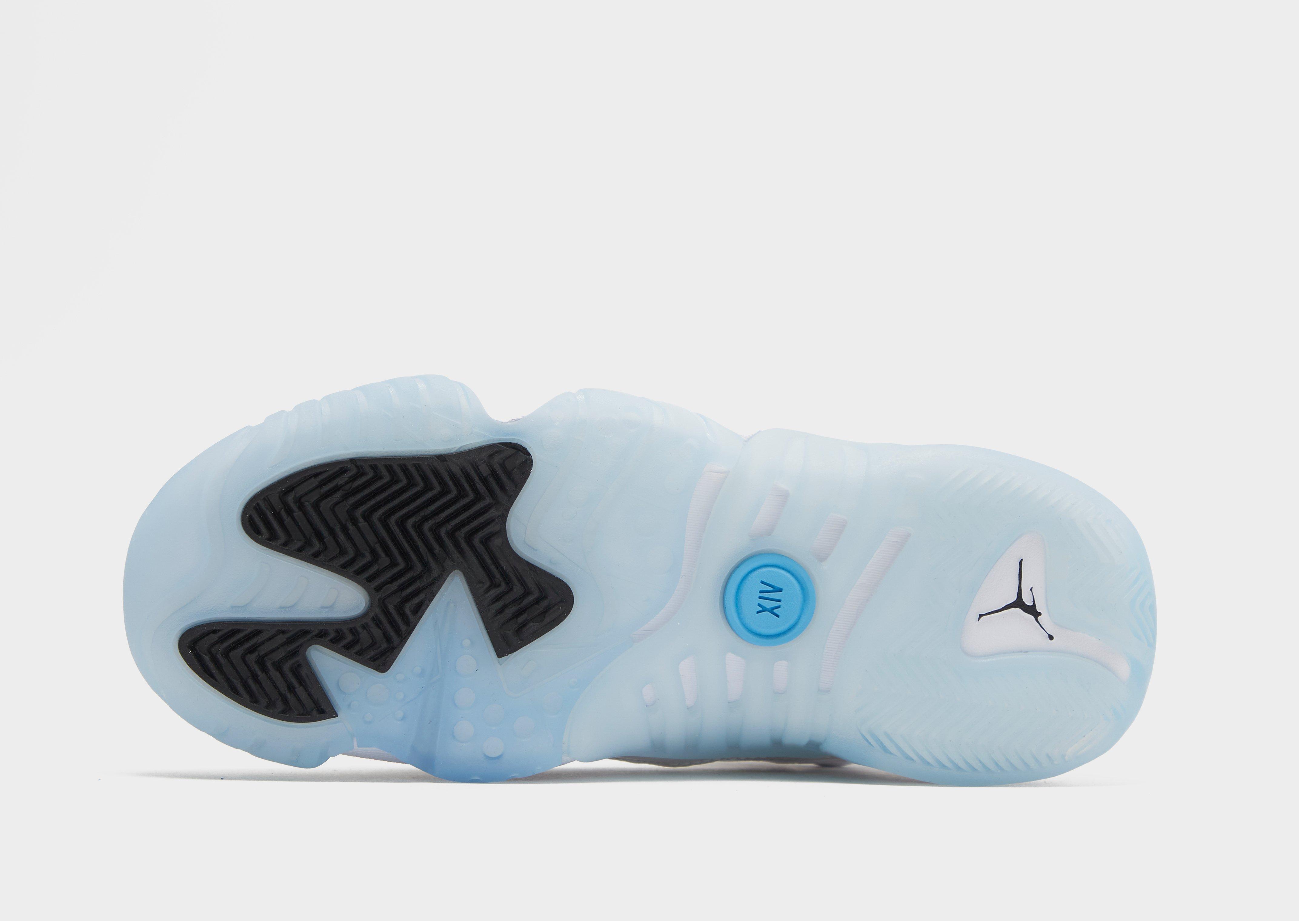 Детски маратонки JORDAN JUMPMAN TREY TWO  DQ8431-104 Бял