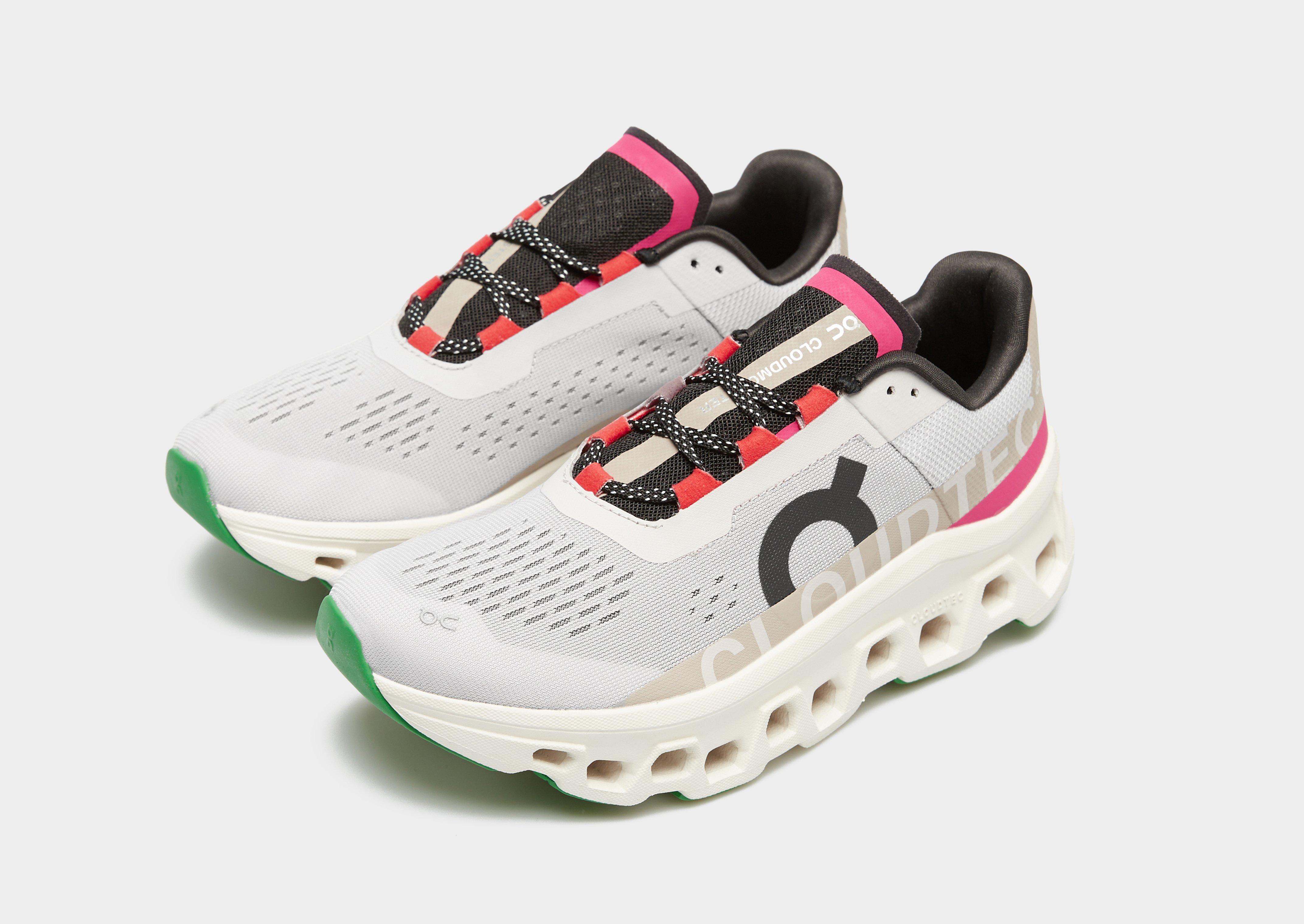 Жіночі кросівки для бігу ON RUNNING CLOUDMONSTER  61.97652 Сріблястий