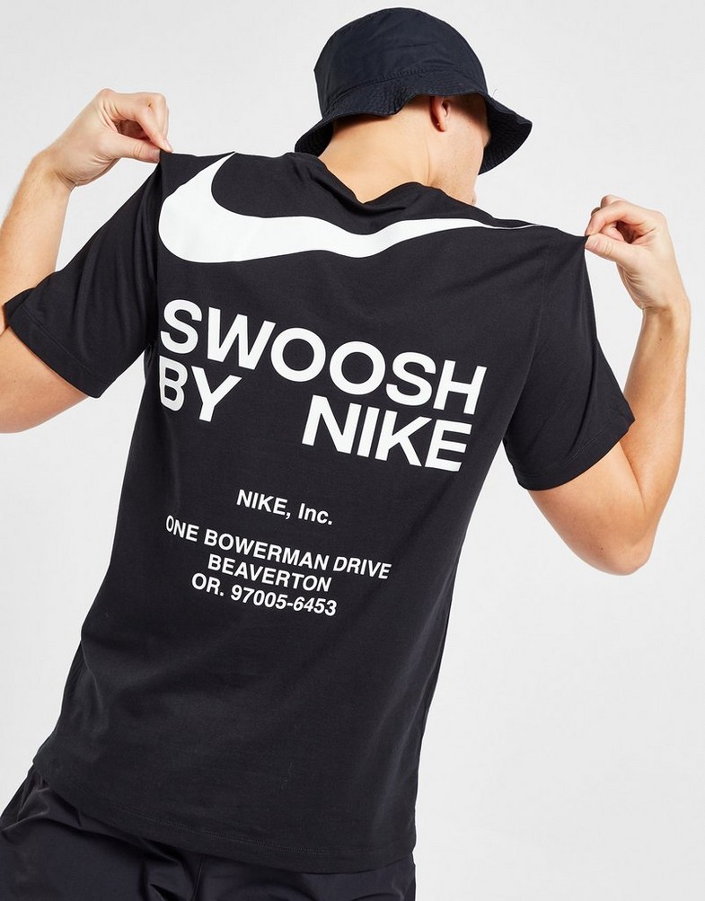 Nike tee outlet swoosh