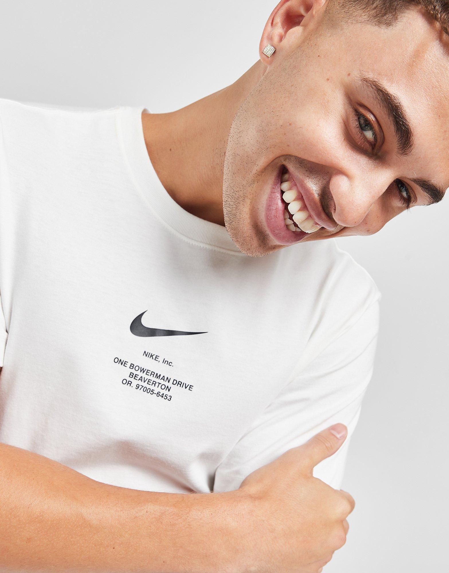 Tricou pentru bărbați NIKE TRICOU SWOOSH TEE WHITE TEE DZ2881-100 Alb