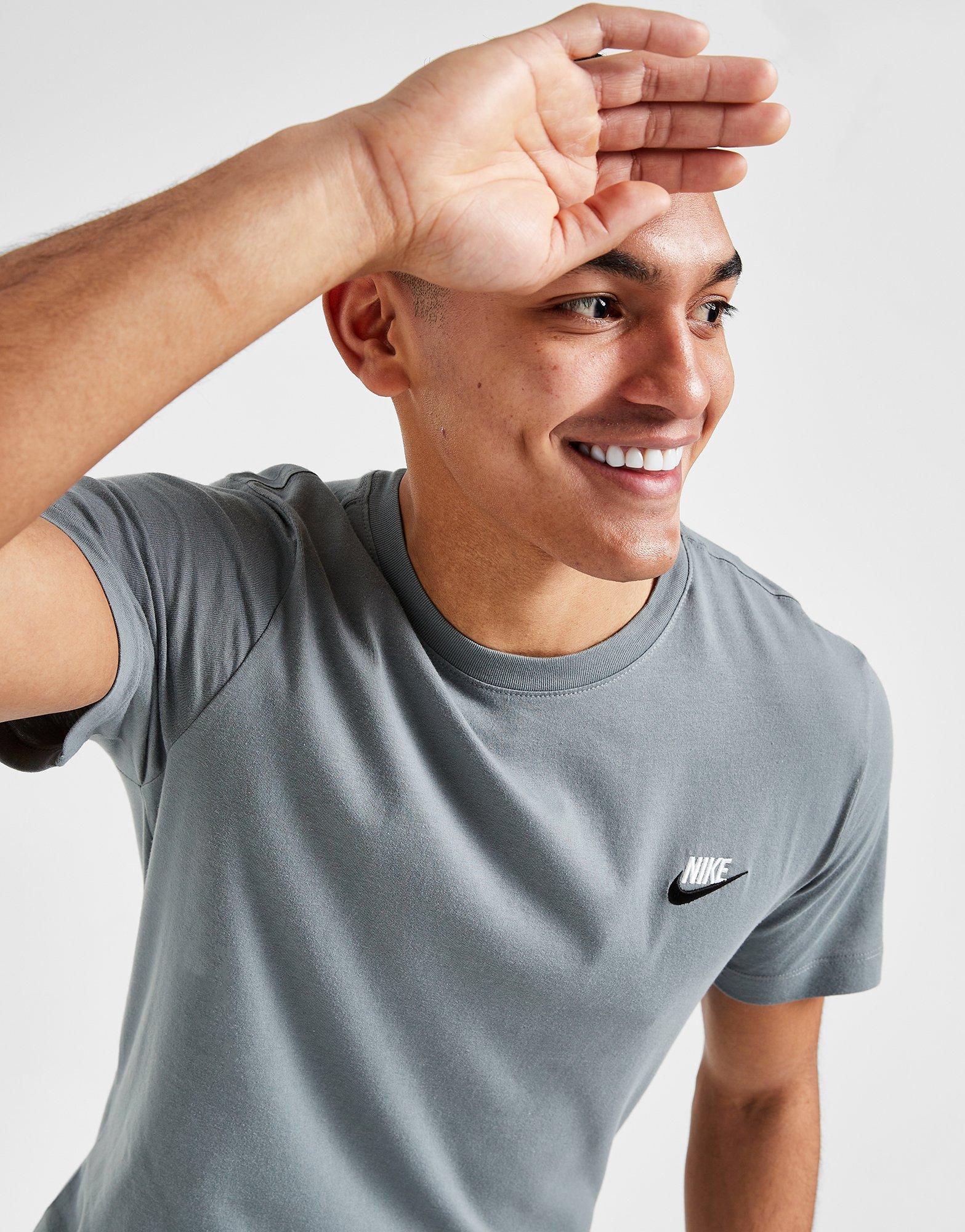 Tricou pentru bărbați NIKE TRICOU CORE TEE S.GREY TEE FD1184-084 Gri