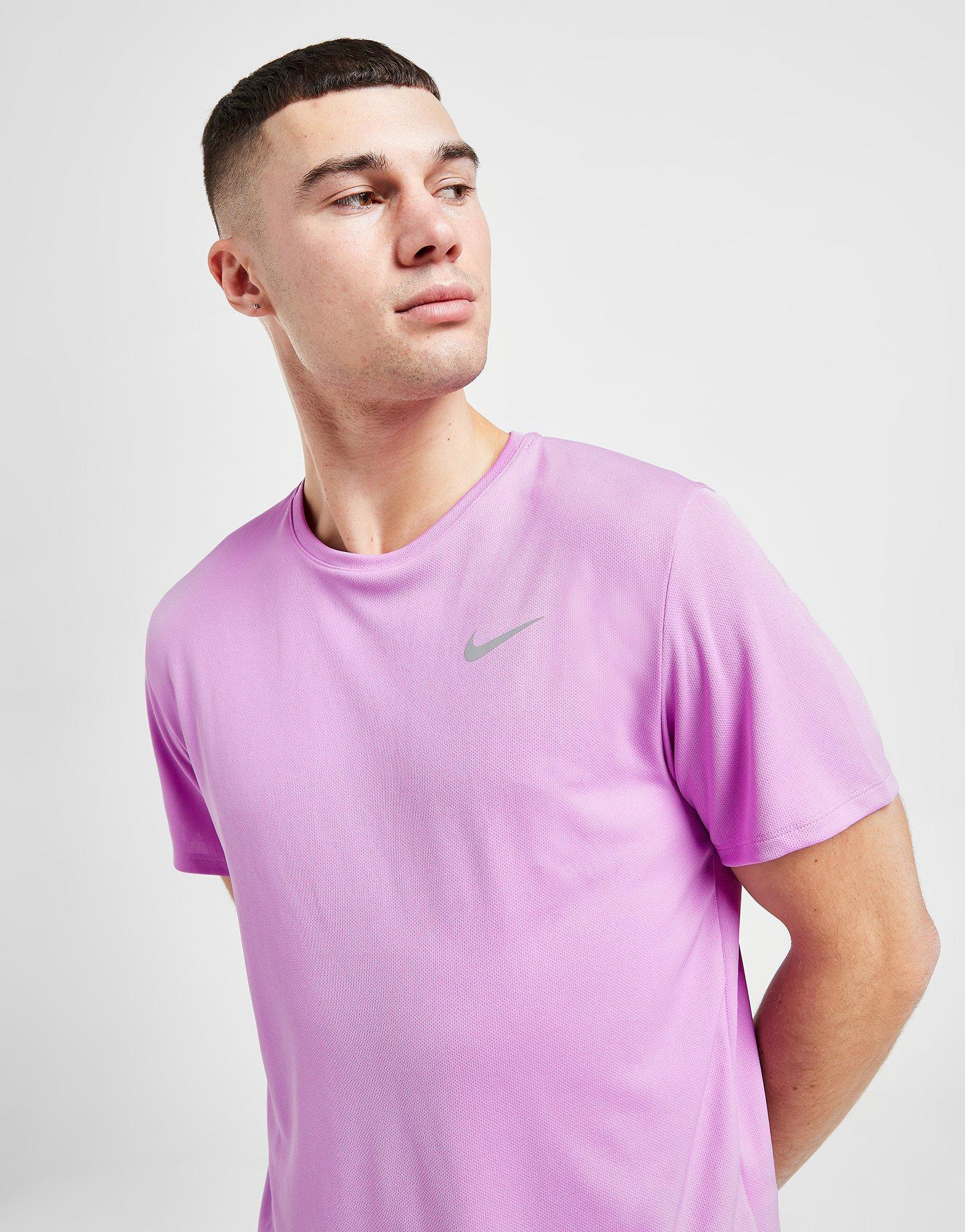 Мъжка тениска NIKE ТЕНИСКА M NK DF UV MILER SS TEE DV9315-532 Розов