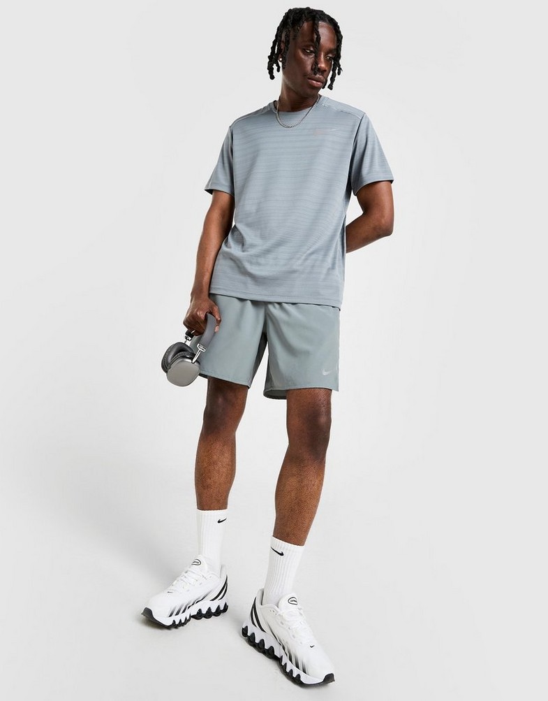 Férfi rövidnadrág NIKE RÖVIDNADRÁG CHALL 7" SHT SMOKE SHORTS DV9359-084 Szürke