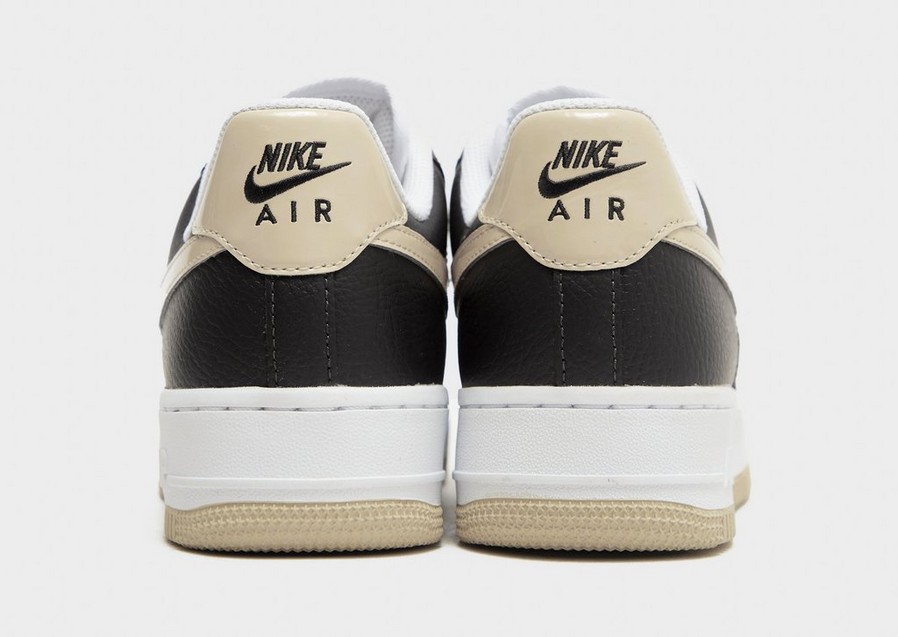 Adidași de damă NIKE WMNS AIR FORCE 1 '07 