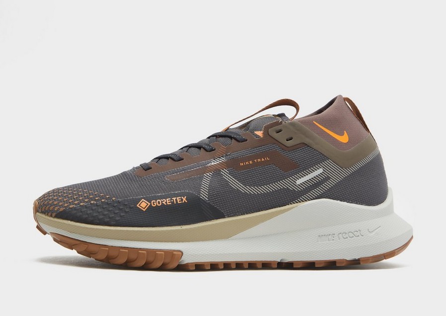 Adidași pentru bărbați NIKE REACT PEG TRAIL 4 GTX FD5841-001 Maro