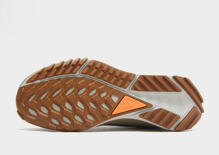 Adidași pentru bărbați NIKE REACT PEG TRAIL 4 GTX FD5841-001 Maro