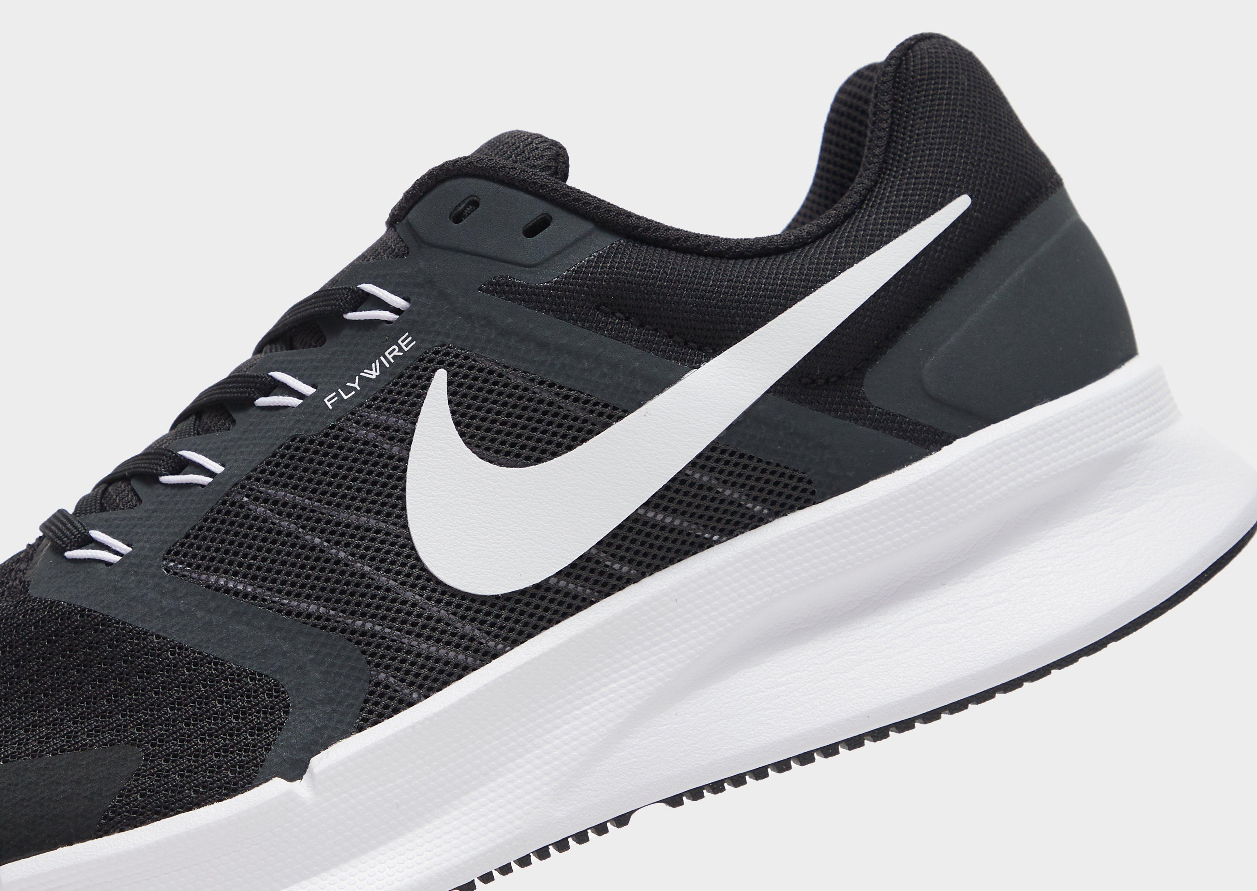 Pánska bežecká obuv NIKE RUN SWIFT 3 DR2695-002 Černá
