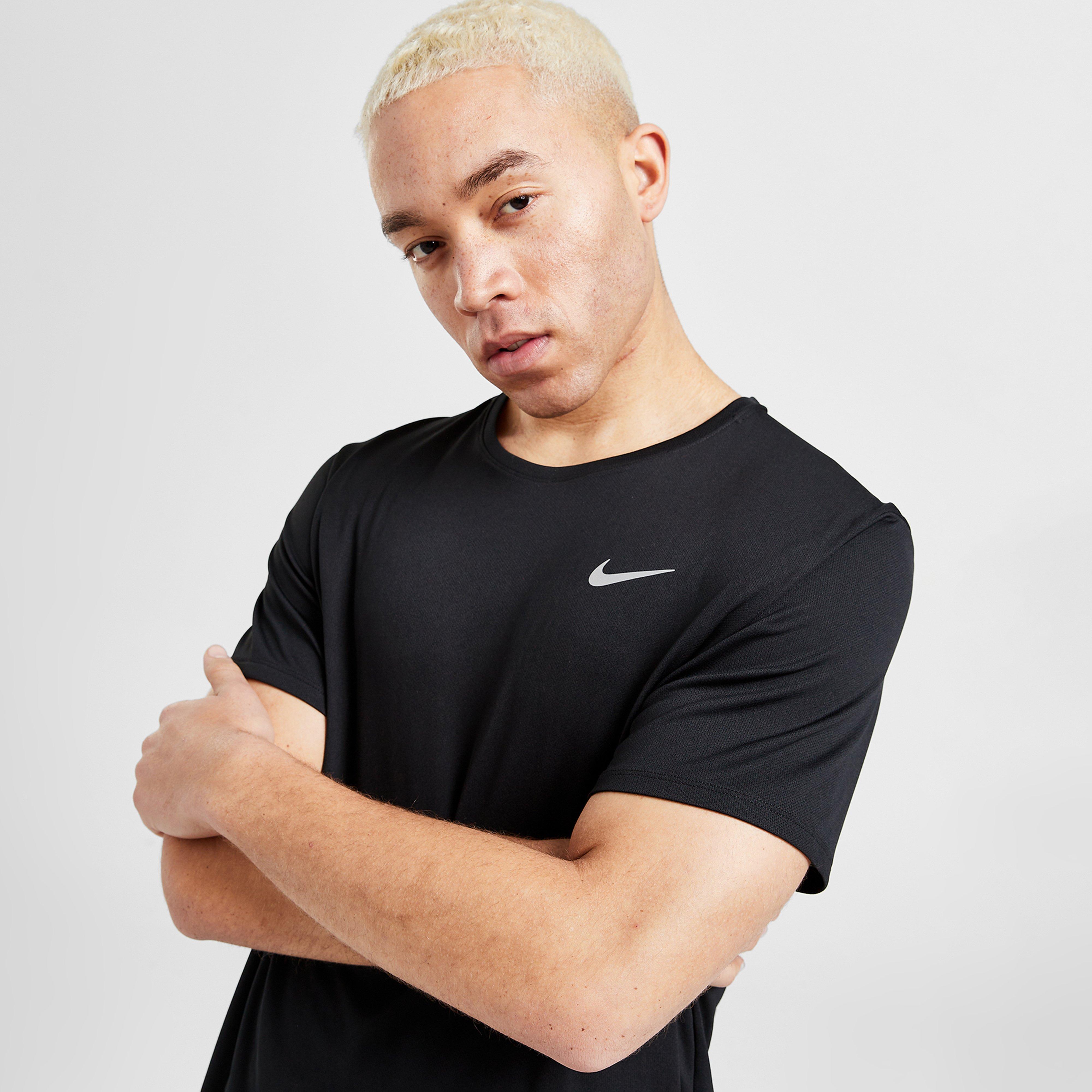 Férfi póló NIKE PÓLÓ MILER TEE BLK TEE