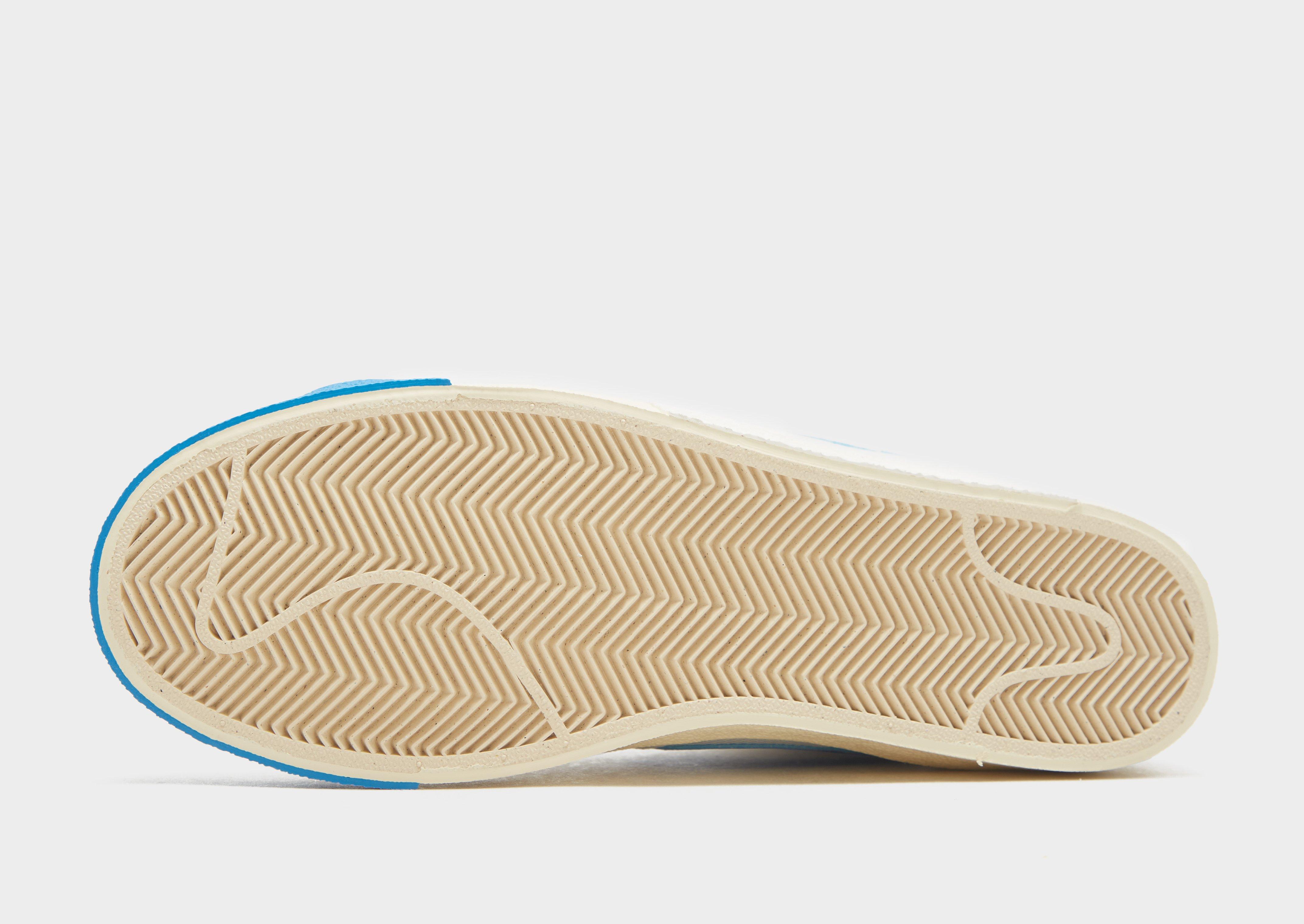 Kedai vyrams NIKE BLAZER '77 REMASTERED DQ7673-102 Balta