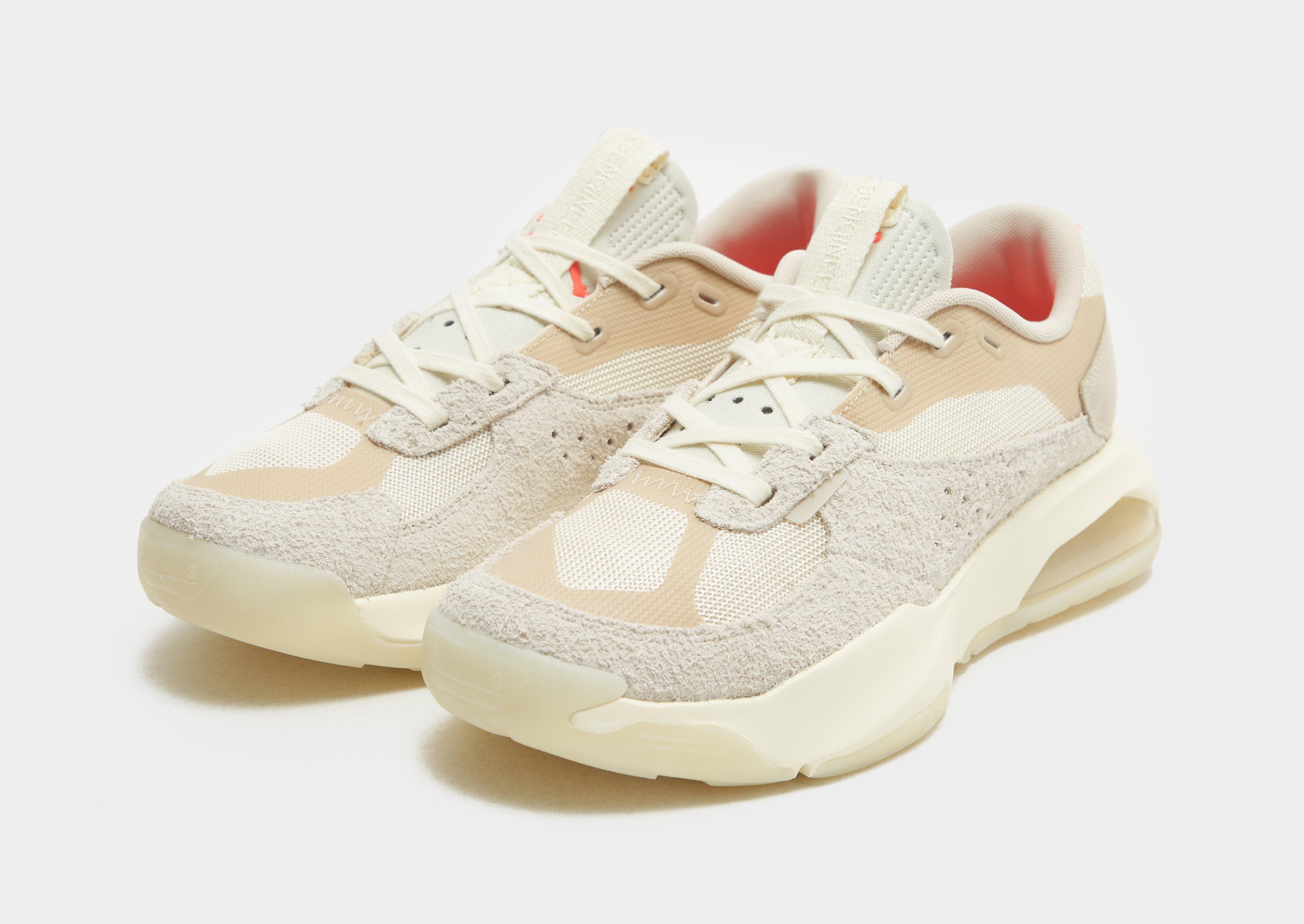 Мъжки маратонки JORDAN AIR 200E DC9836-100 Бял