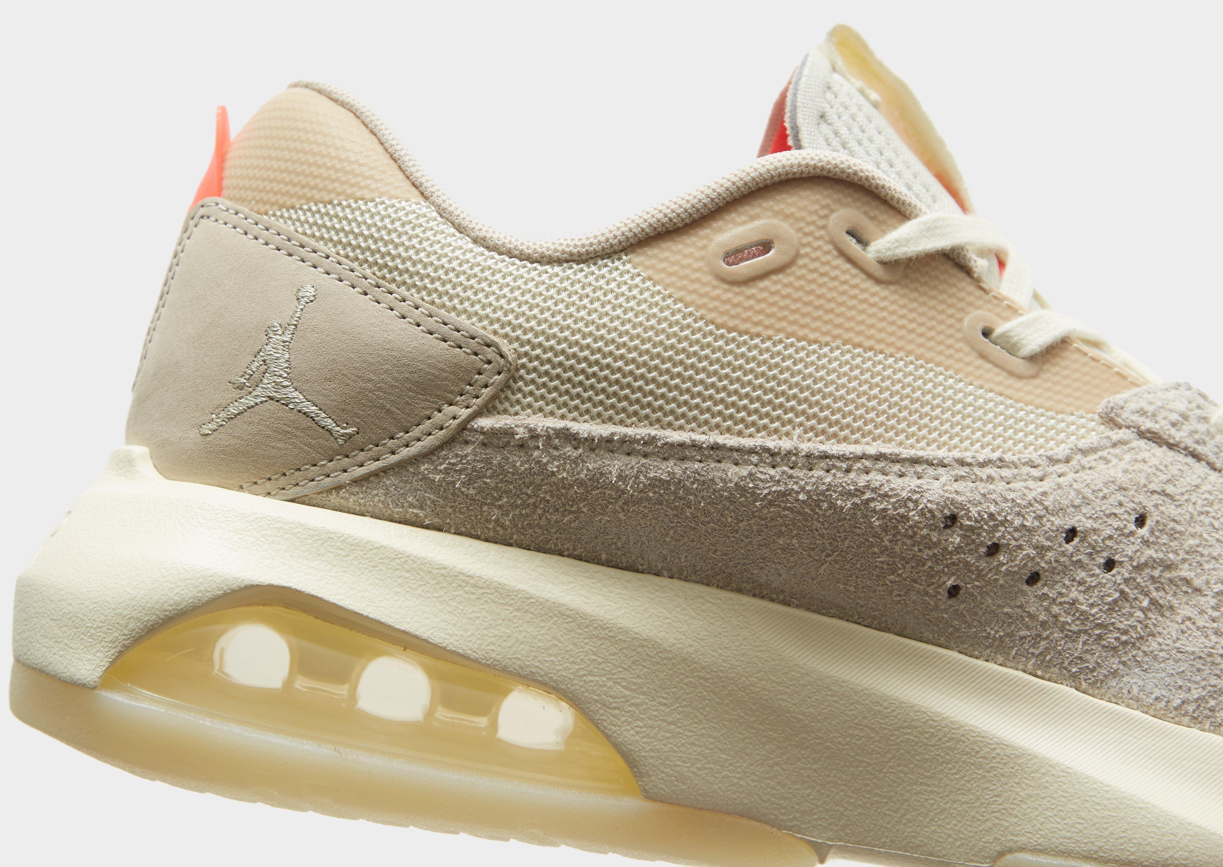 Мъжки маратонки JORDAN AIR 200E DC9836-100 Бял