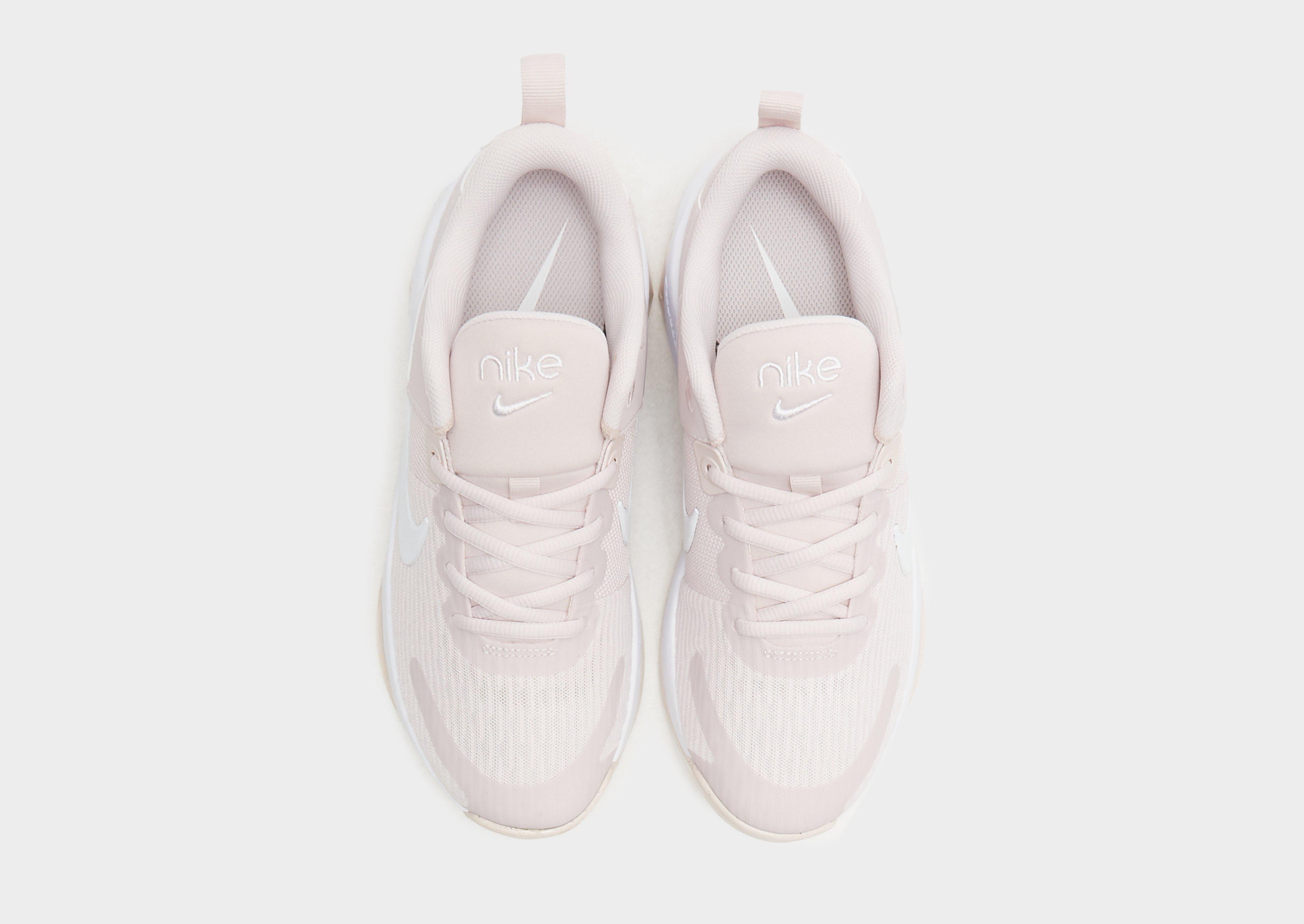 Дамски обувки NIKE ZOOM BELLA 6 DR5720-601 Бежов