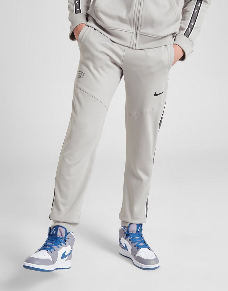 Дитячі штани NIKE ШТАНИ B NSW REPEAT SW PK JOGGER B DZ5623-012 Сірий