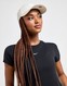 NIKE ФУТБОЛКА W NSW TEE ESSNTL SLIM CRP LBR