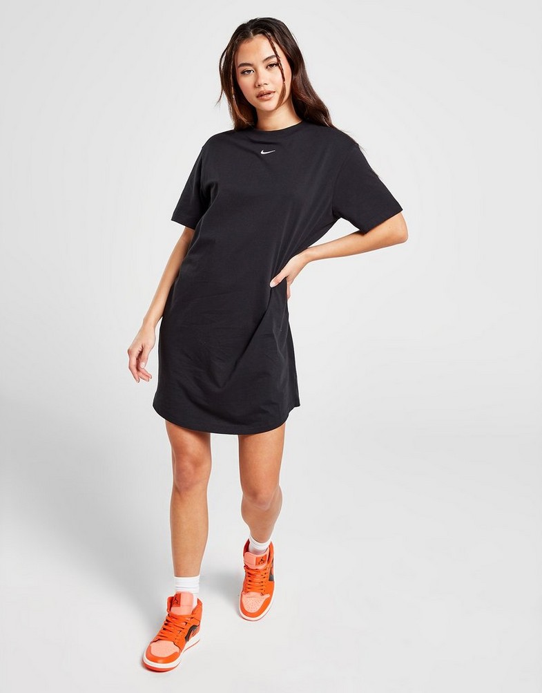 Rochie pentru femei NIKE ROCHIE W NSW ESSNTL SS TRENINGS TSHRT DV7882-010 Negru