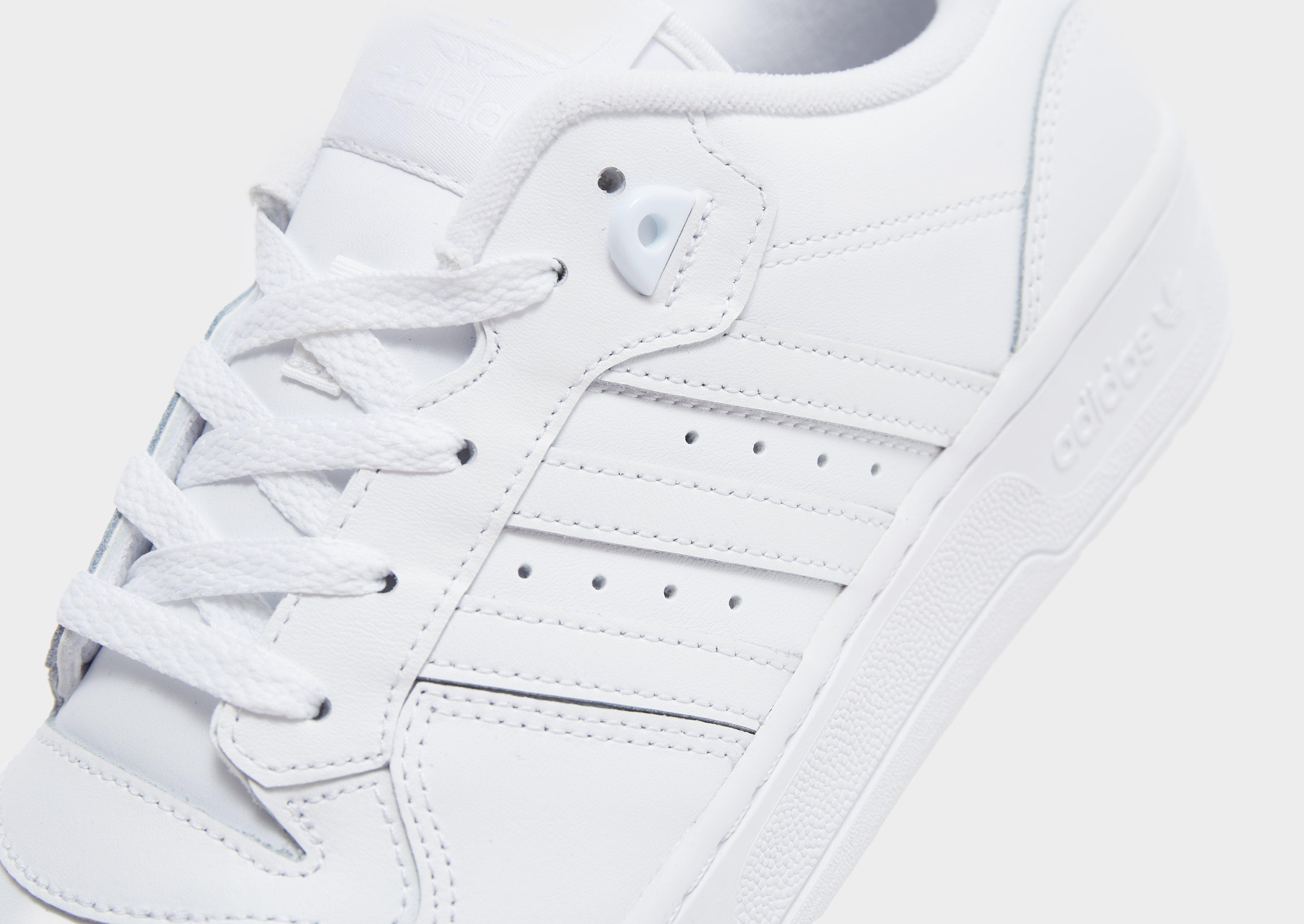 Мъжки маратонки ADIDAS RIVALRY LOW GX2272 Бял