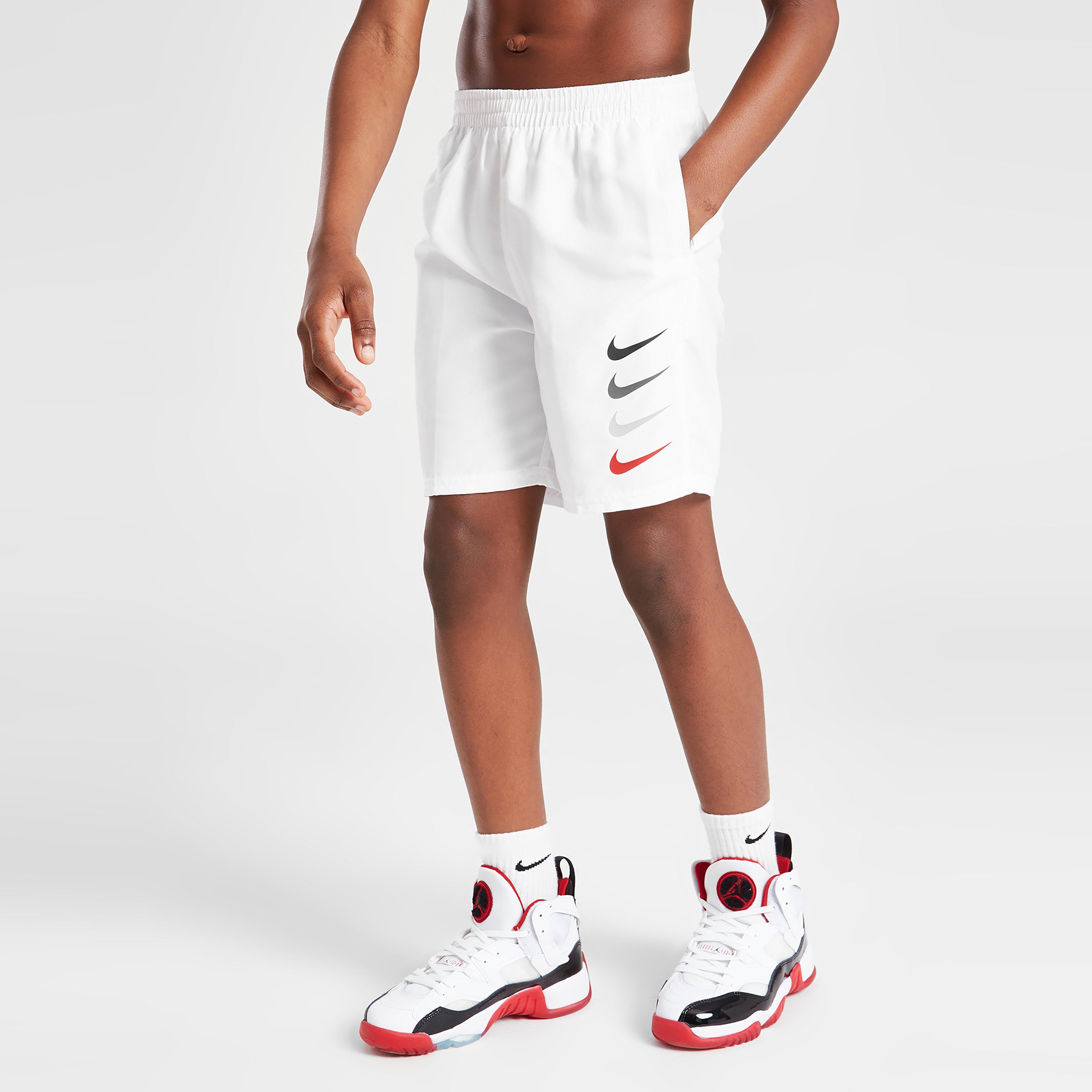 Pantaloni scurți pentru copii NIKE SWIM PANTALONI SCURȚI STACKED SWOOSH SWIM WHT