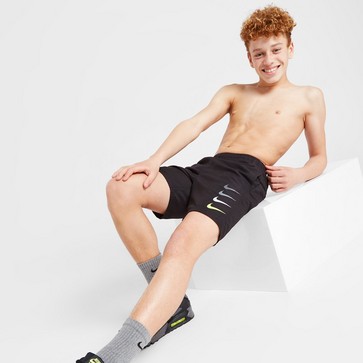 Krótkie spodenki, szorty dziecięce NIKE SWIM SZORTY STACKED SWOOSH SWIM BLK