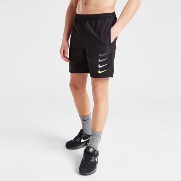 Krótkie spodenki, szorty dziecięce NIKE SWIM SZORTY STACKED SWOOSH SWIM BLK