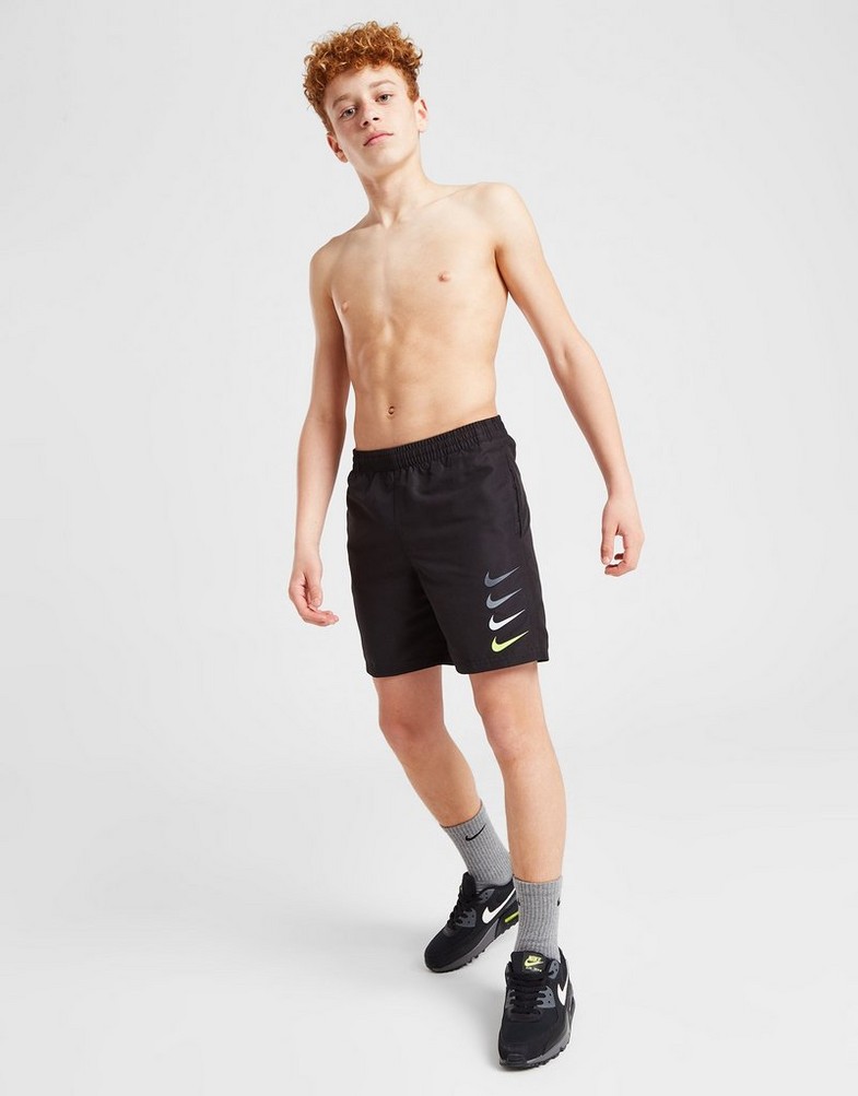 Gyerek rövidnadrág NIKE SWIM RÖVIDNADRÁG STACKED SWOOSH SWIM BLK