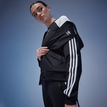 Дамска блуза ADIDAS СУИТЧЪР СЪС ЗАКОПЧАВАНЕ   С КАЧУЛКА SST FZ HOOD .