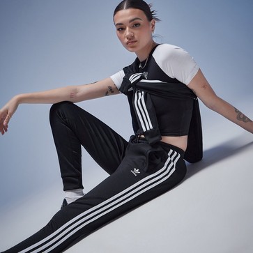 ADIDAS ПАНТАЛОНИ JOGGER .