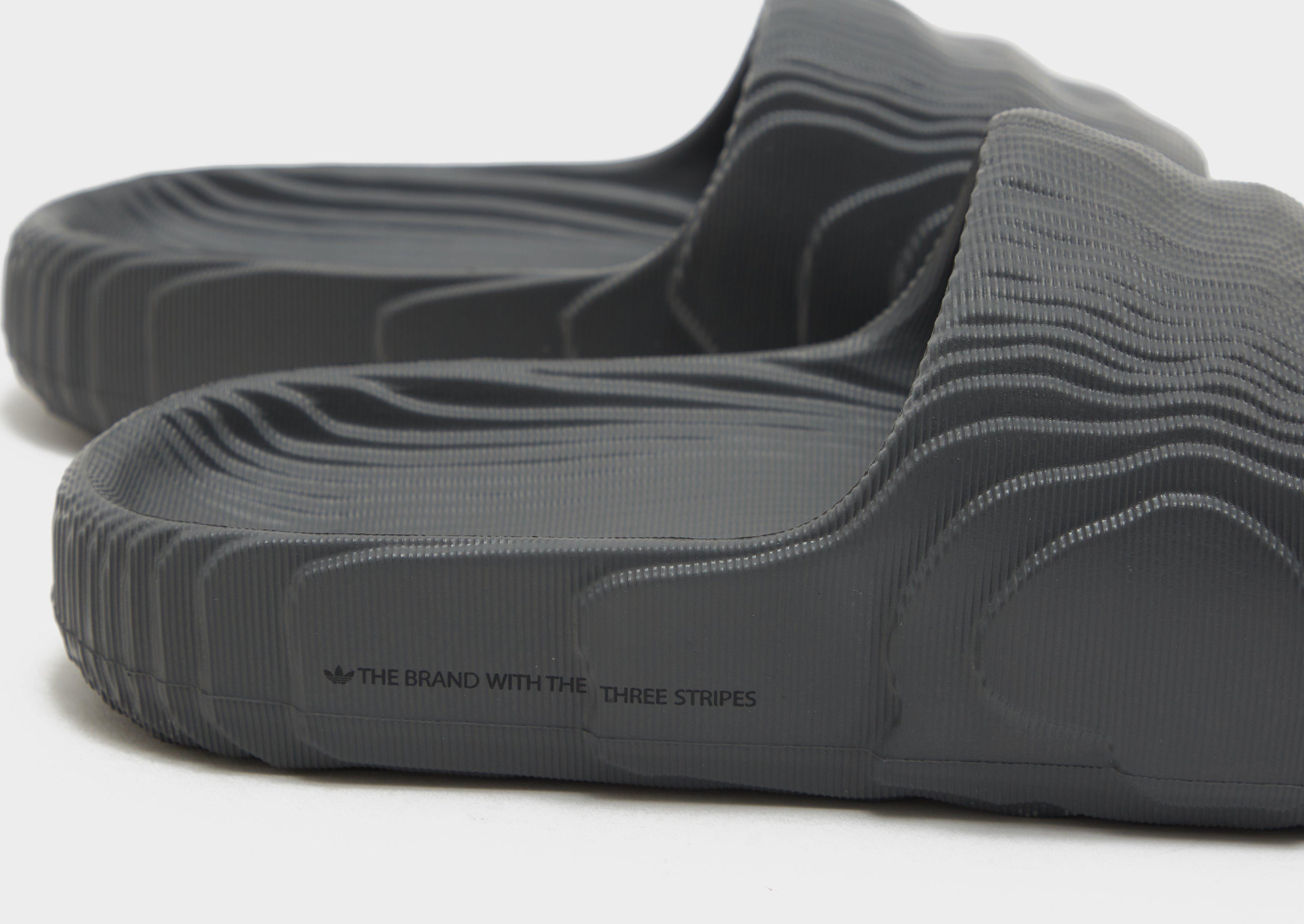 ◆adidas◆ Adilette 22 Dark Gray HP6522 ADIDAS ADILETTE 22 HP6522 | kolor Czarny ▷ Męskie Buty w JD