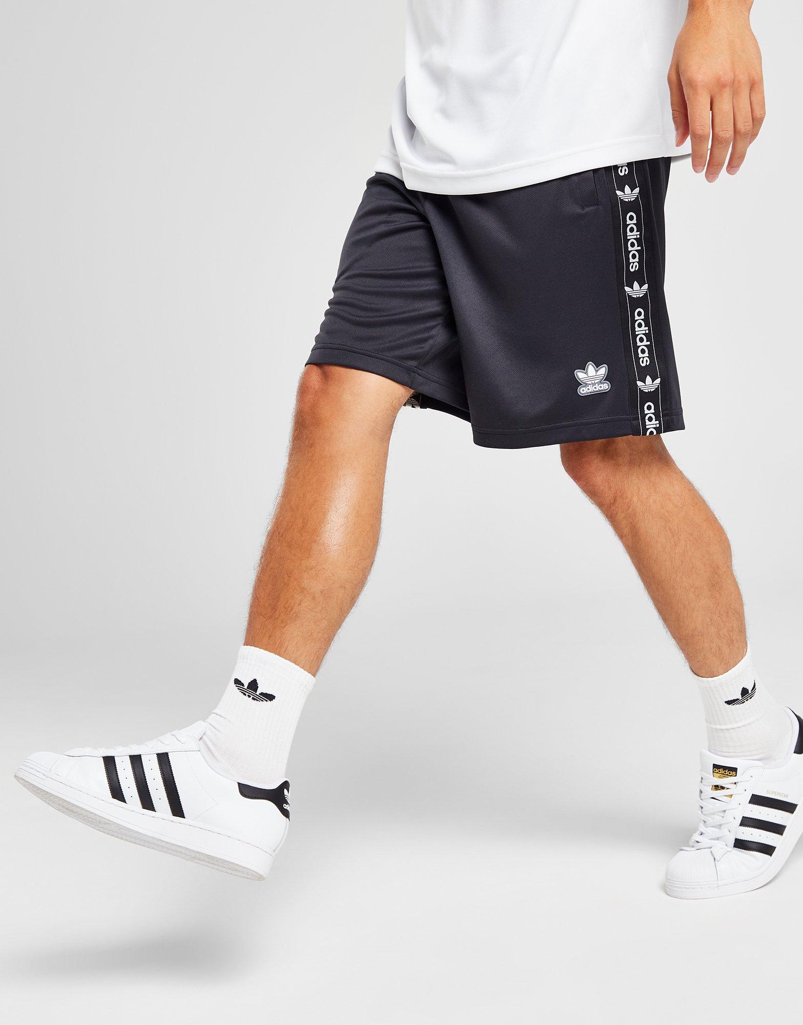 Vyriški šortai ADIDAS ŠORTAI ADI EDGE SHORT IB5495 Juoda