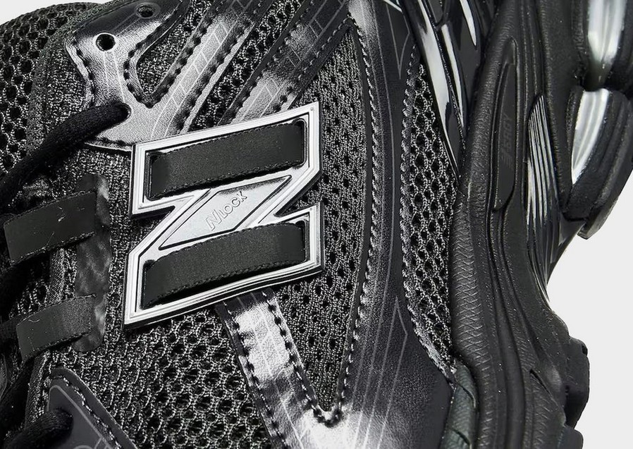 Buty sneakersy męskie NEW BALANCE 1906  M1906RJB Czarny