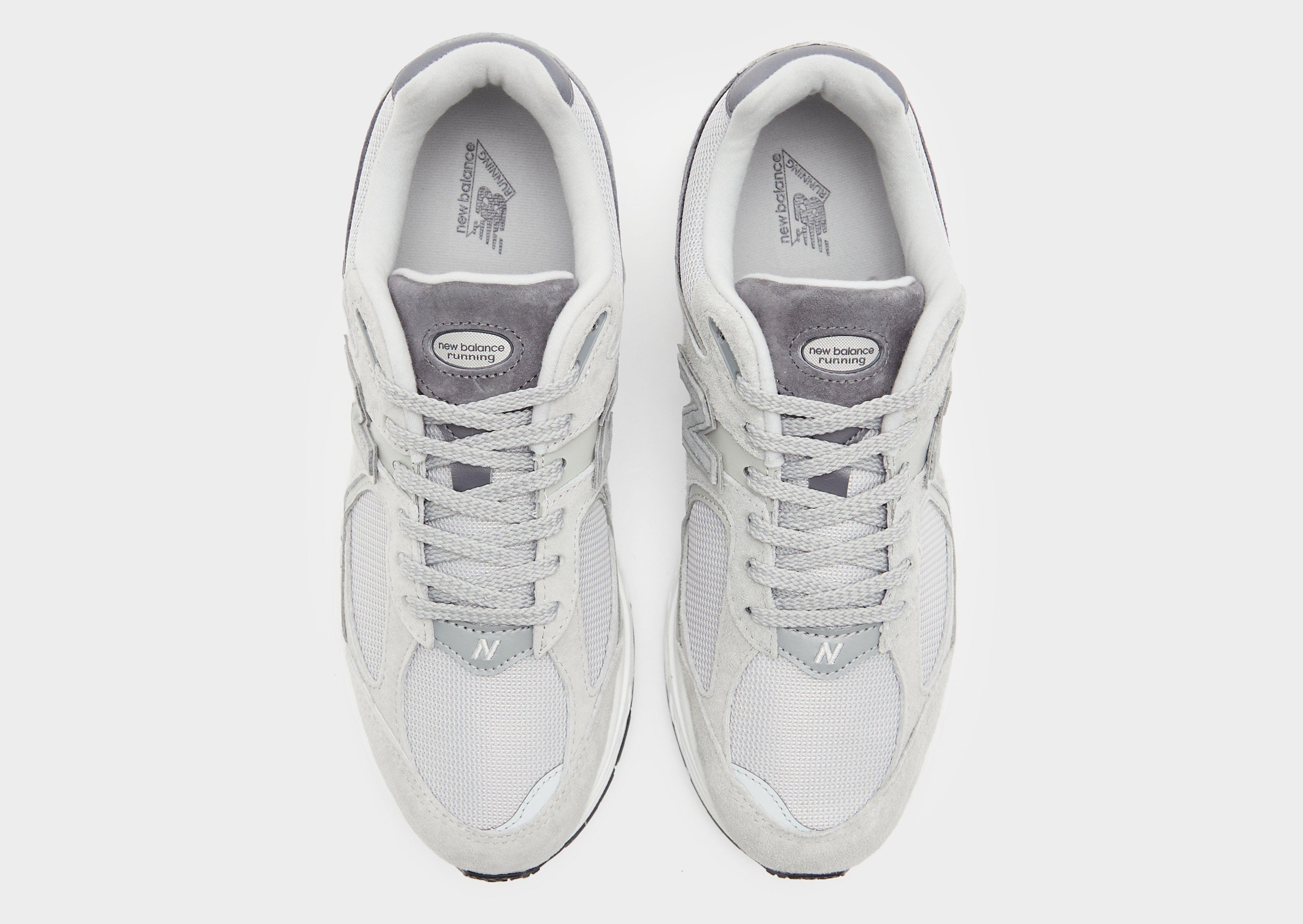 Мъжки маратонки NEW BALANCE 2002  M2002RJD Сив