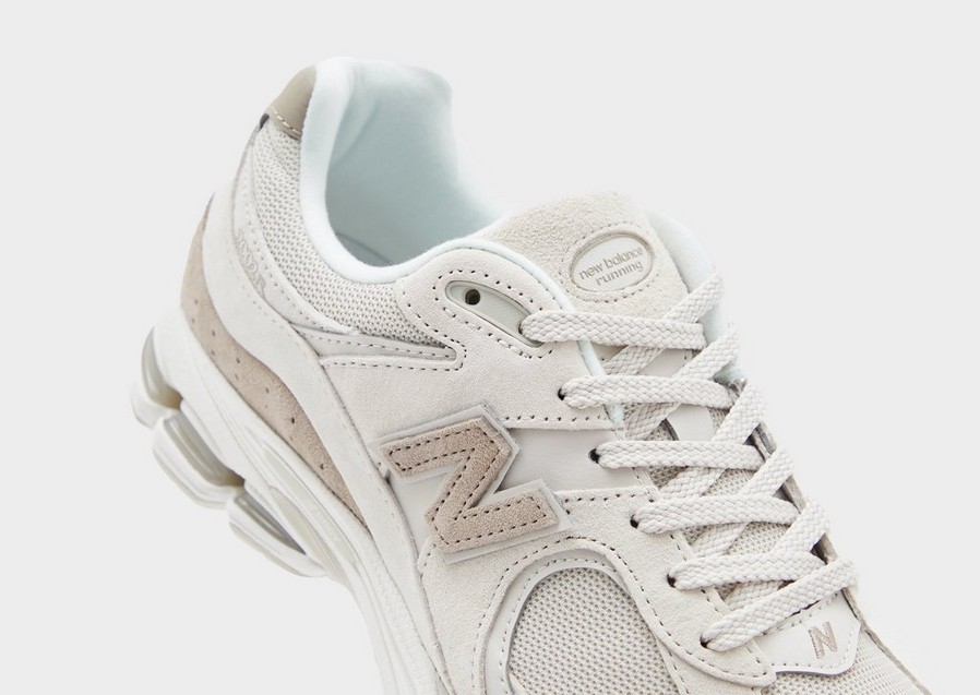 Buty sneakersy męskie NEW BALANCE 2002  M2002RJN Beżowy
