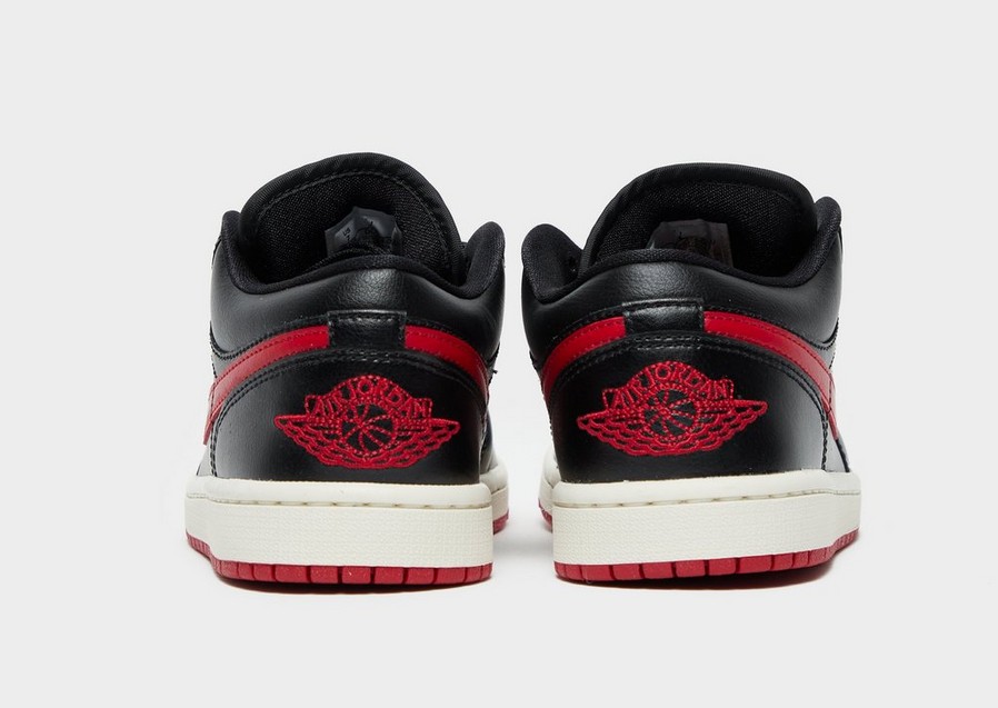Жіночі кросівки AIR JORDAN 1 LOW DC0774-061 Чорний