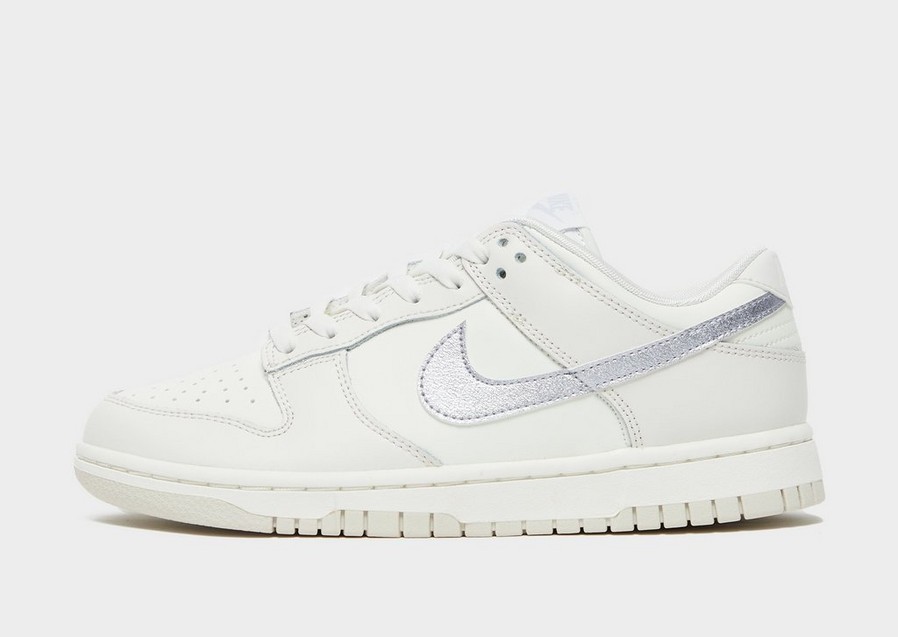 Női sneakers NIKE DUNK LOW ESS DX5930-100 Színes