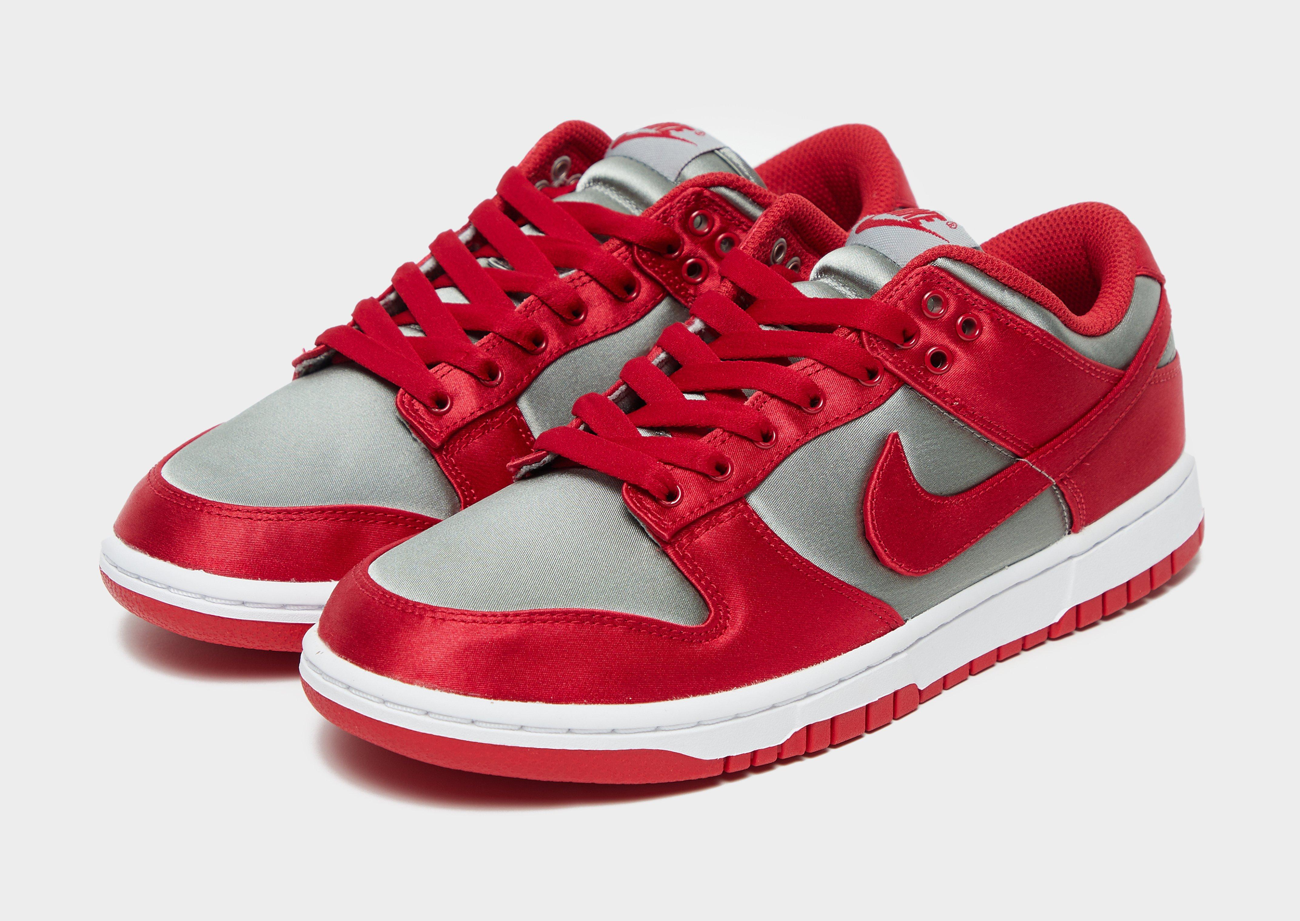 Дамски обувки NIKE DUNK LOW ESS SNKR  DX5931-001 Червен
