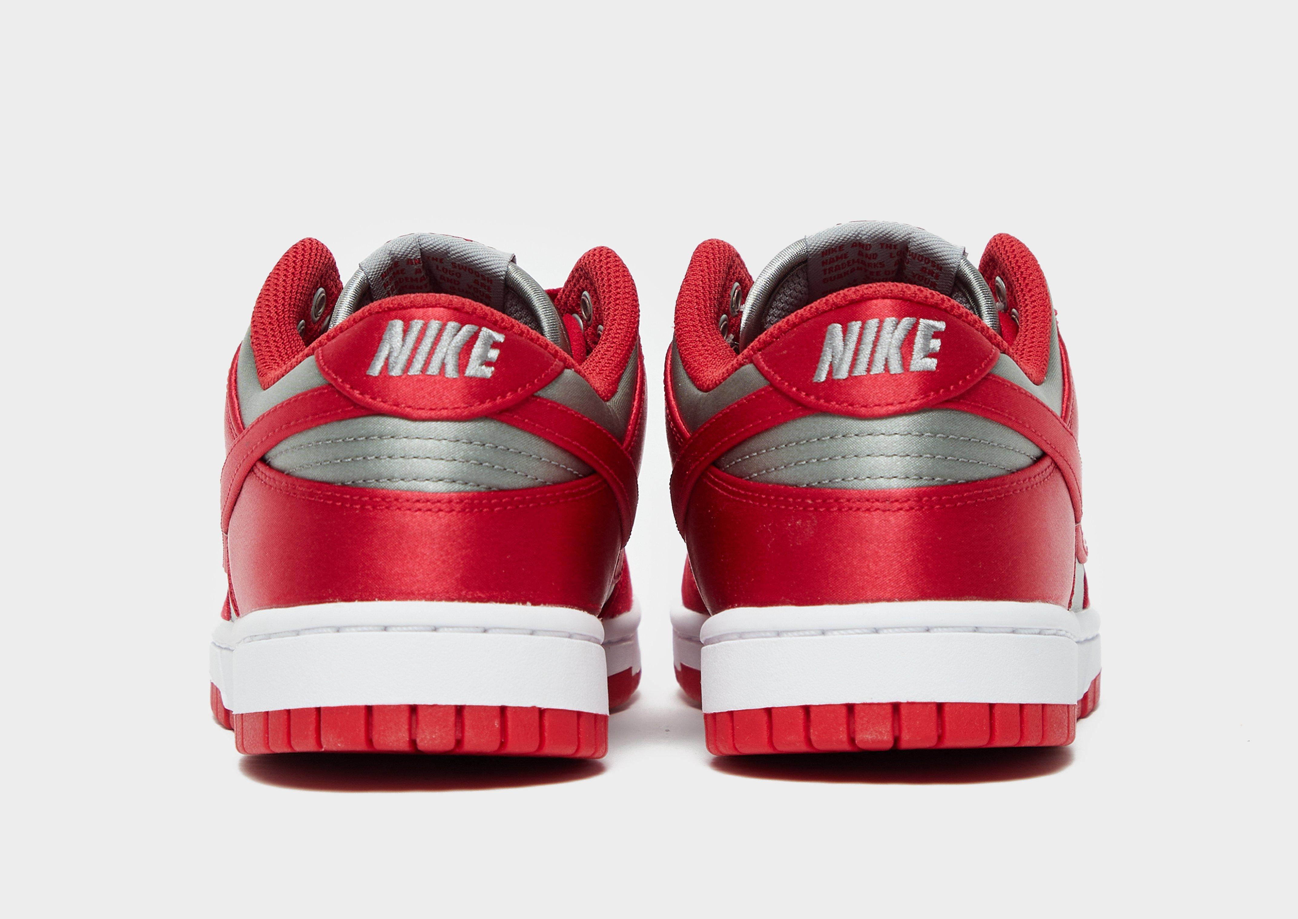 Дамски обувки NIKE DUNK LOW ESS SNKR  DX5931-001 Червен